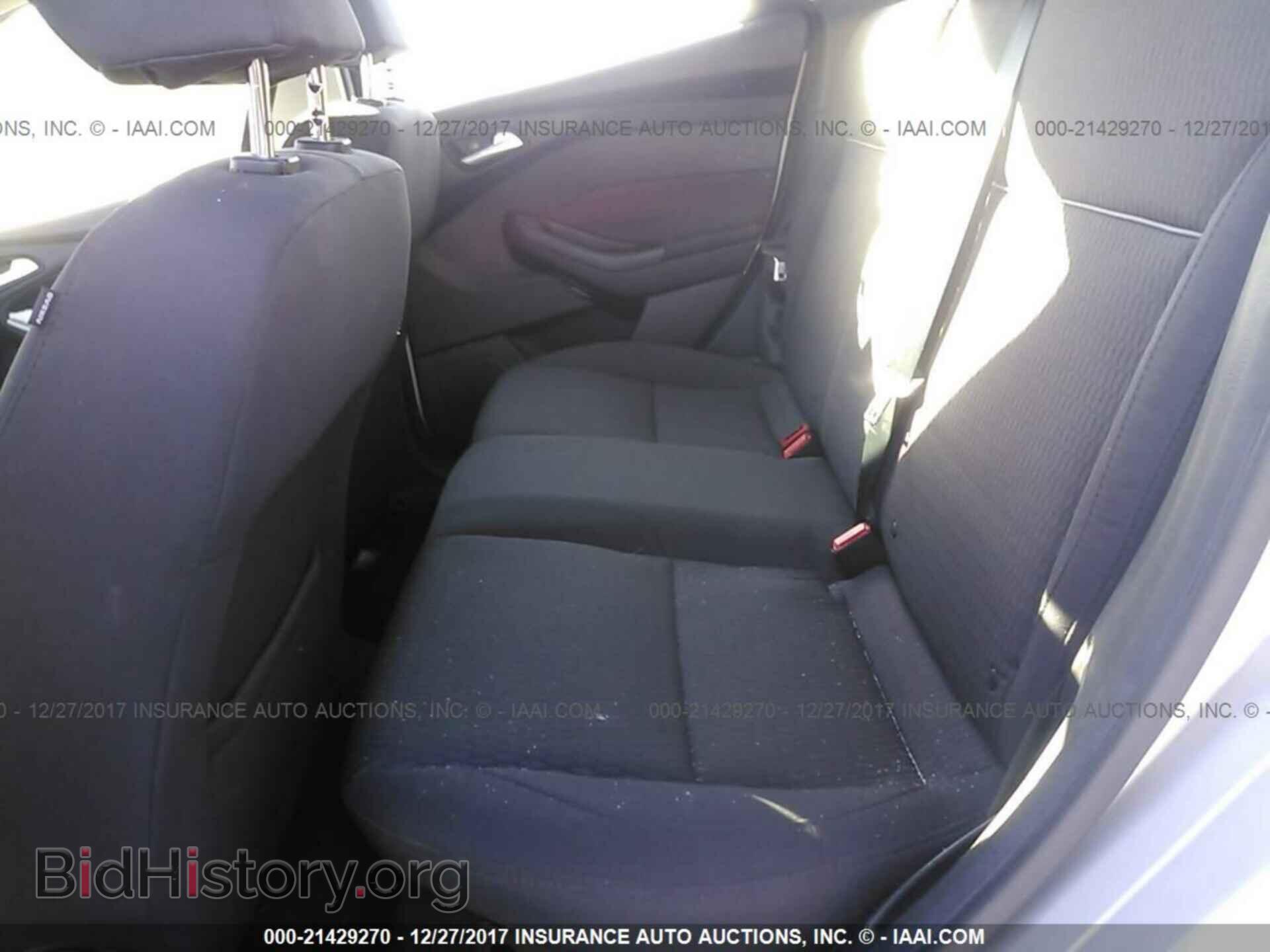 2012 Ford Focus - VIN: 1FAHP3M29CL427567 - Photo 8