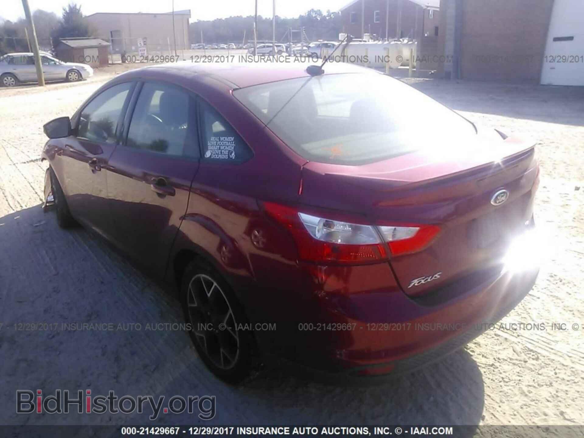 2012 Ford Focus - VIN: 1FAHP3F23CL109294 - Photo 3