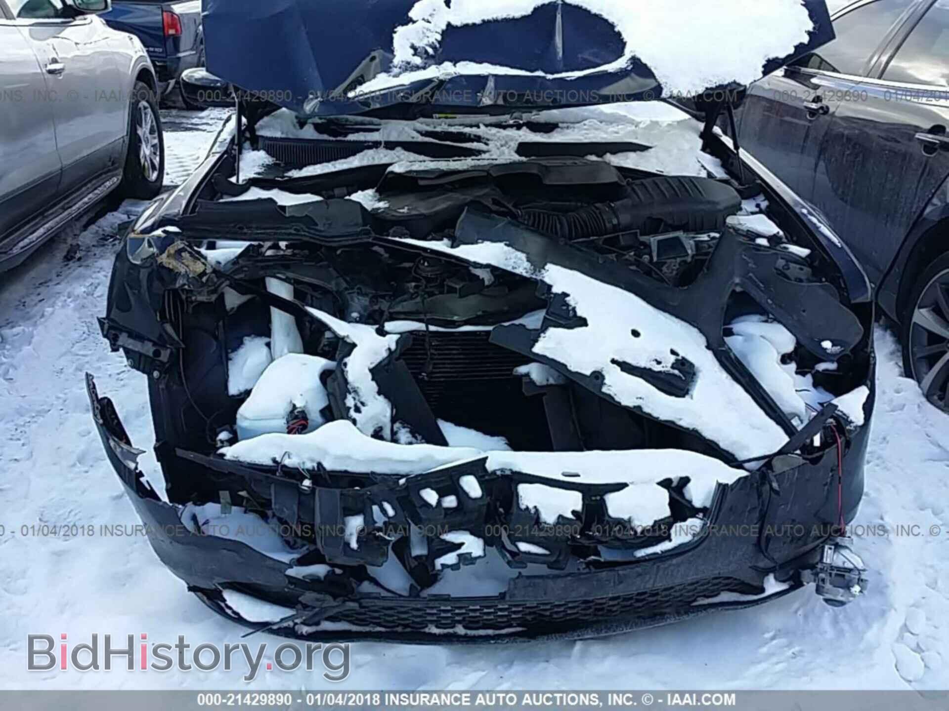 2016 Chrysler 300 - VIN: 2C3CCABG8GH144829 - Photo 6