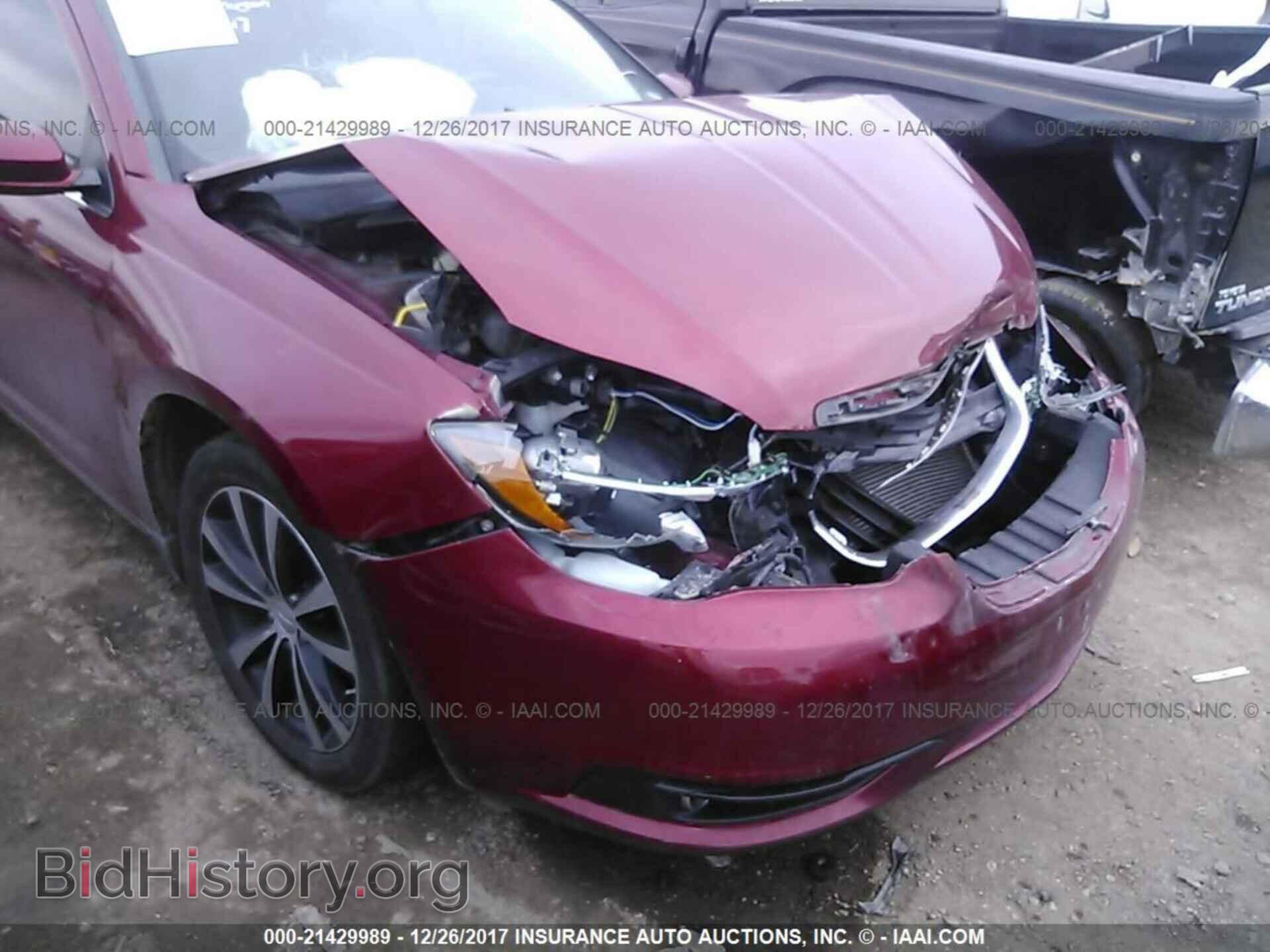 2014 Chrysler 200 - VIN: 1C3CCBBB3EN119481 - Фото 6