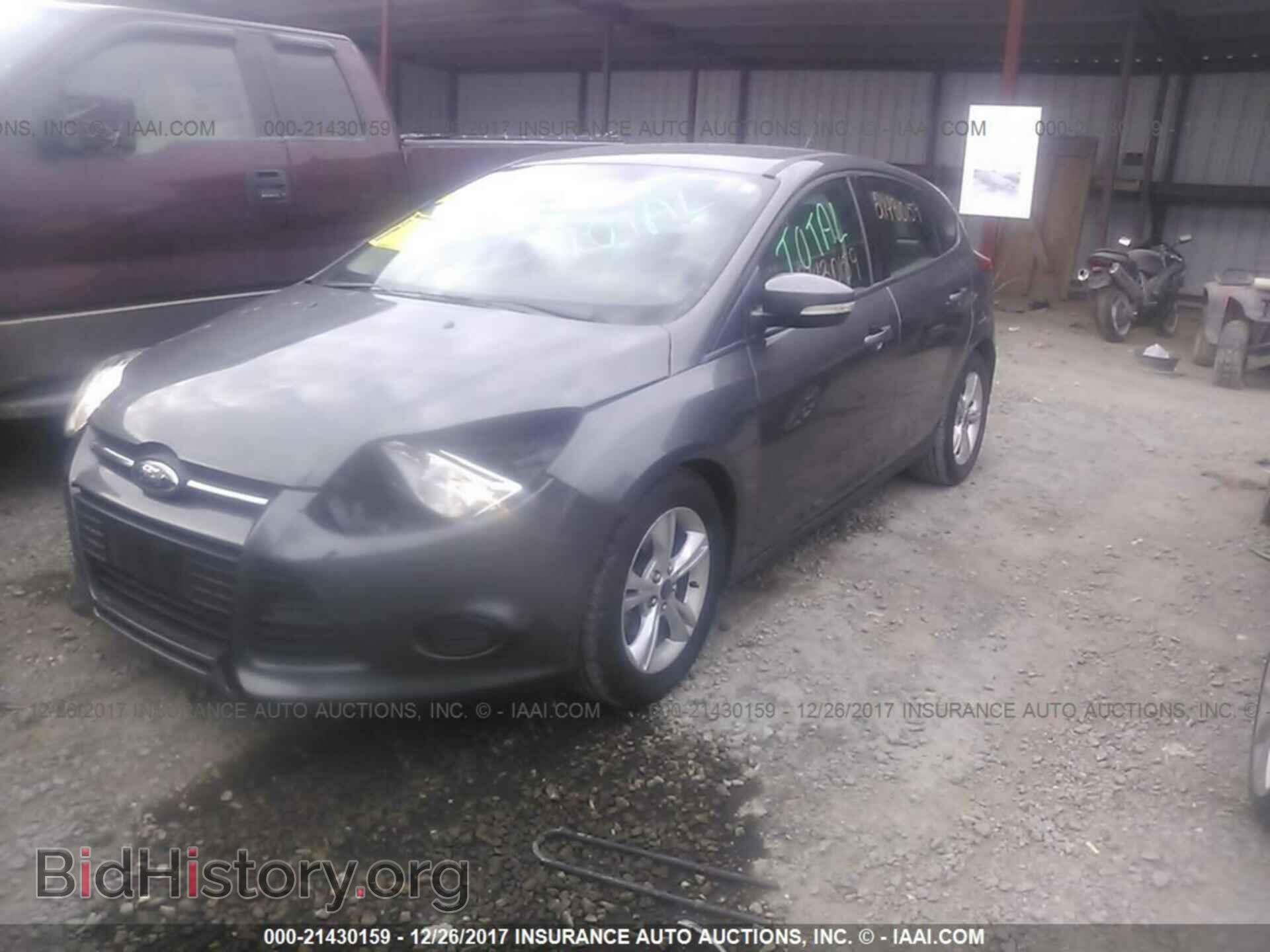 2013 Ford Focus - VIN: 1FADP3K28DL125268 - Фото 2