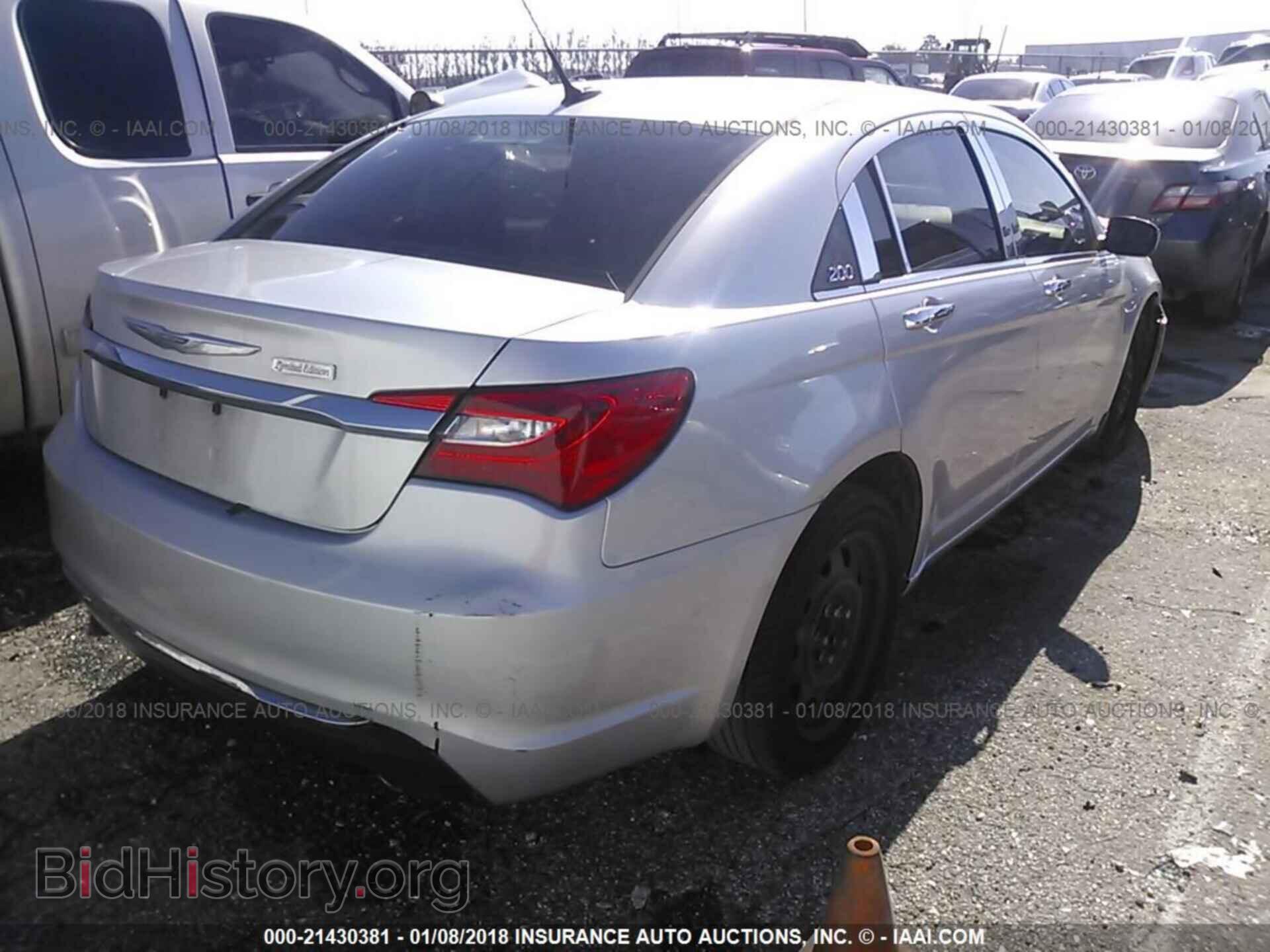 2011 Chrysler 200 - VIN: 1C3BC2FG8BN504239 - Photo 4