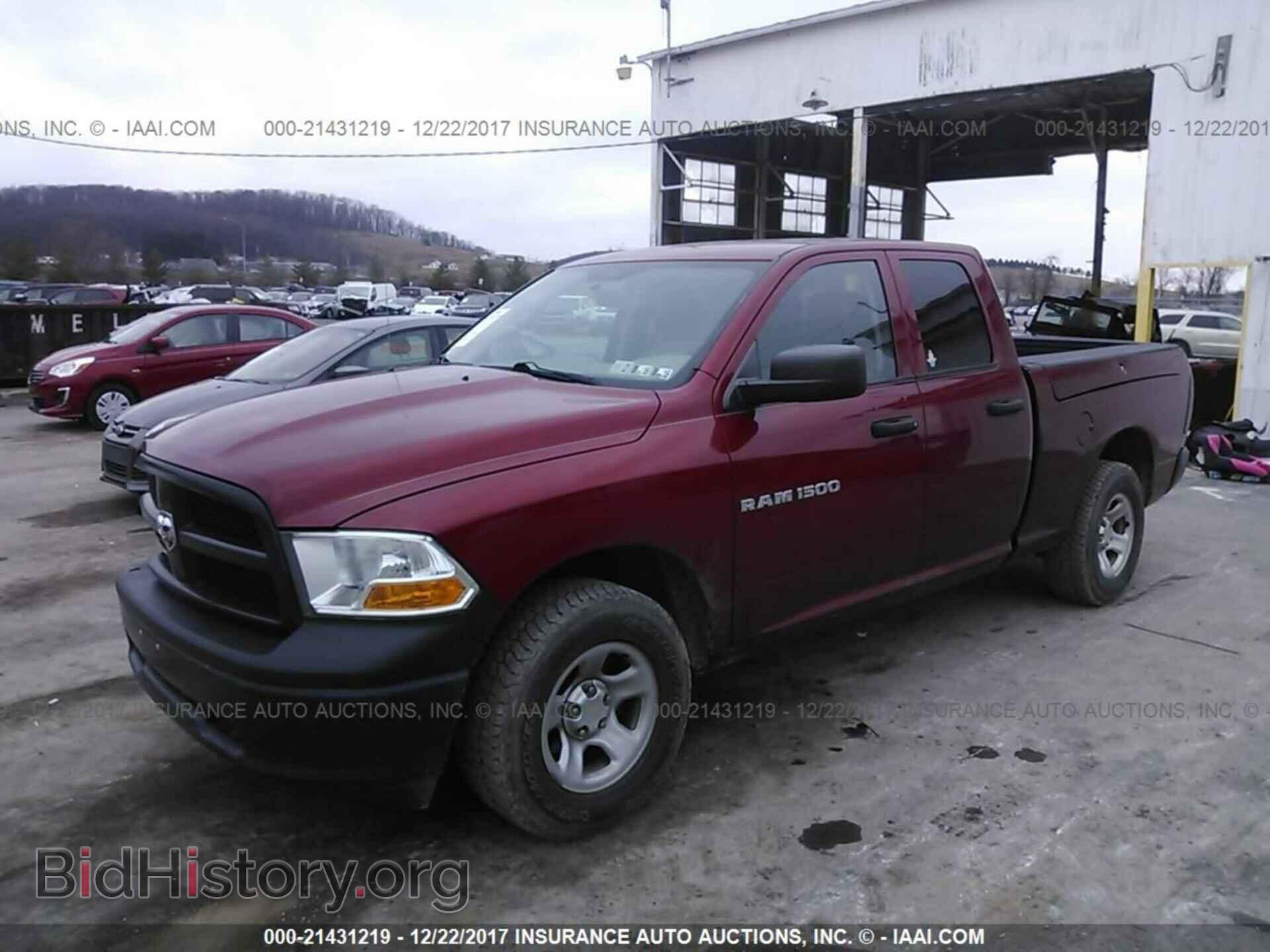2012 Dodge Ram 1500 - VIN: 1C6RD7FP0CS305409 - Фото 2