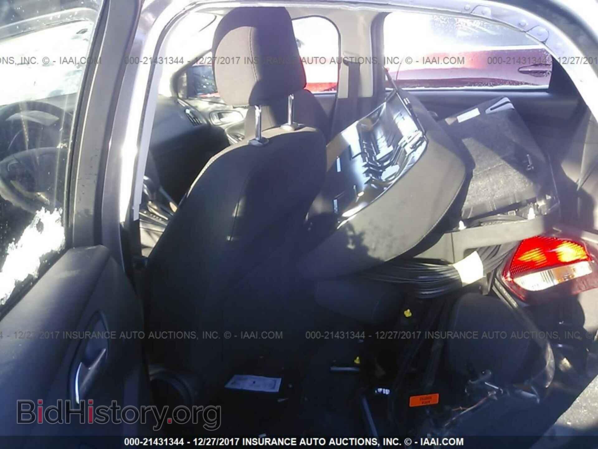 2016 Ford Focus - VIN: 1FADP3K23GL224651 - Photo 8