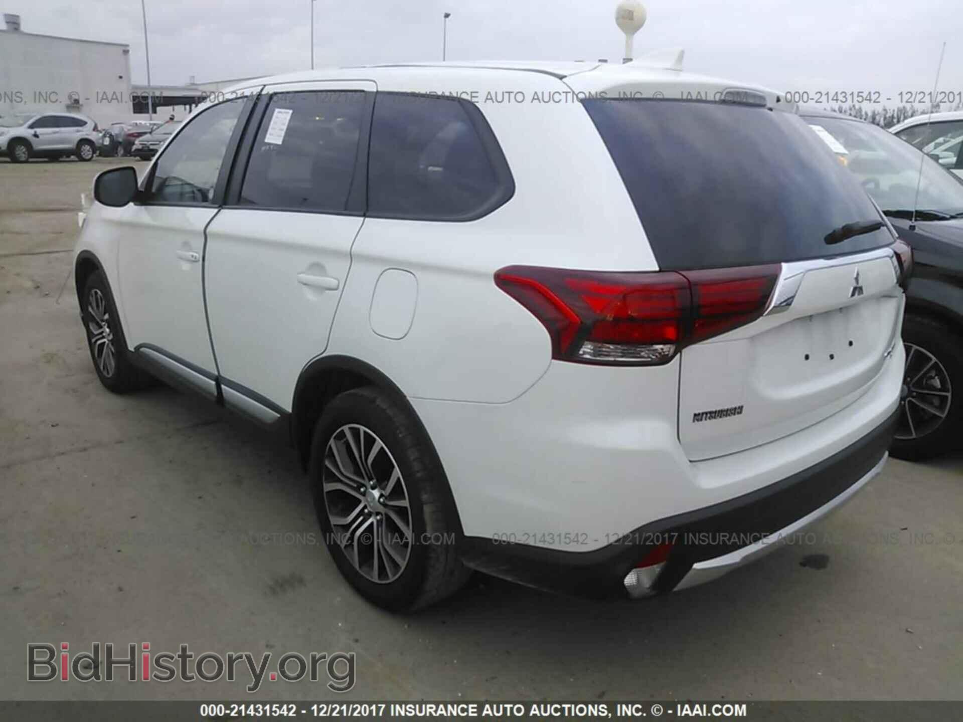 2017 Mitsubishi Outlander - VIN: JA4AD3A36HZ040149 - Фото 3