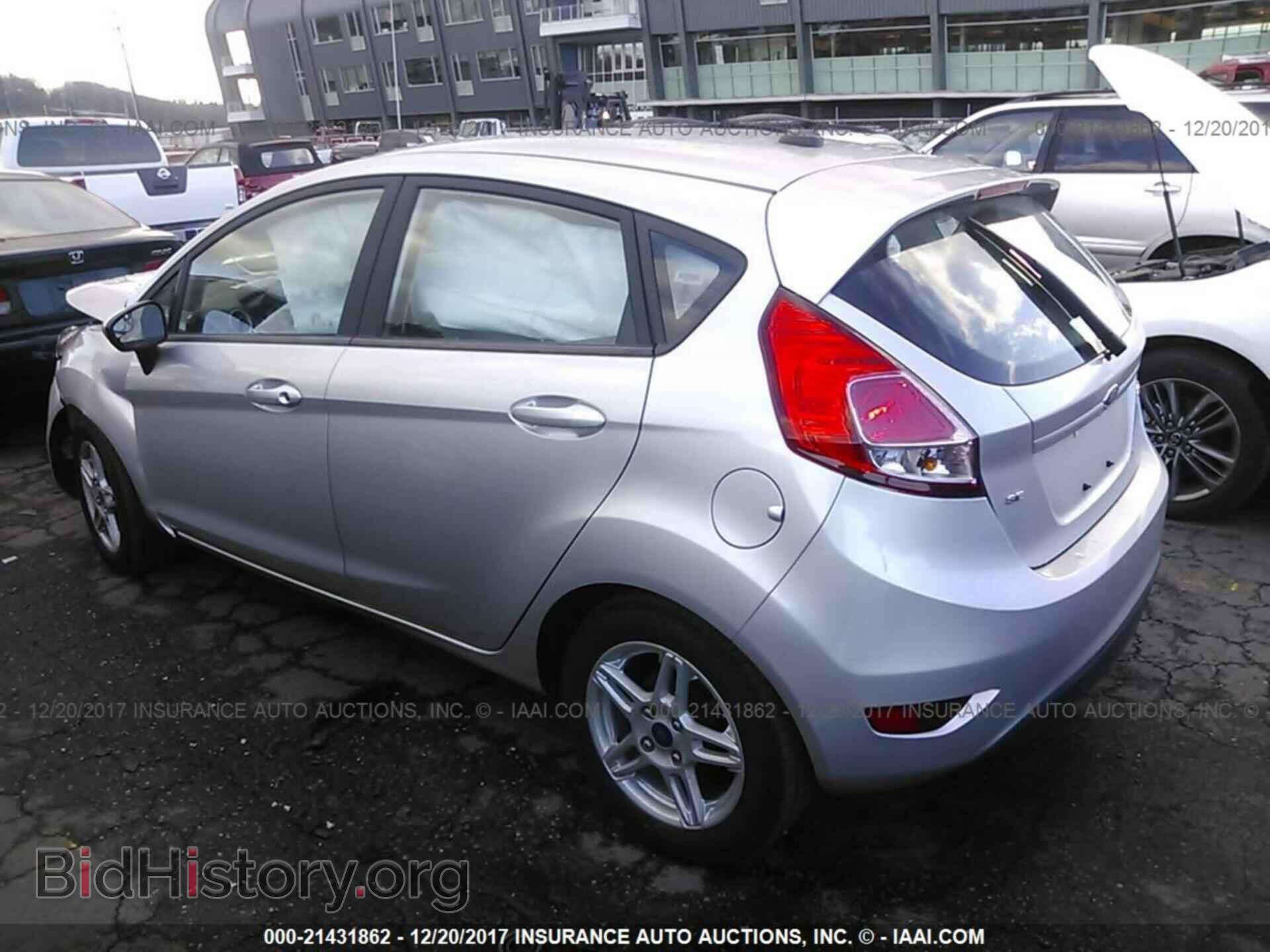 2017 Ford Fiesta - VIN: 3FADP4EJ4HM113745 - Фото 3