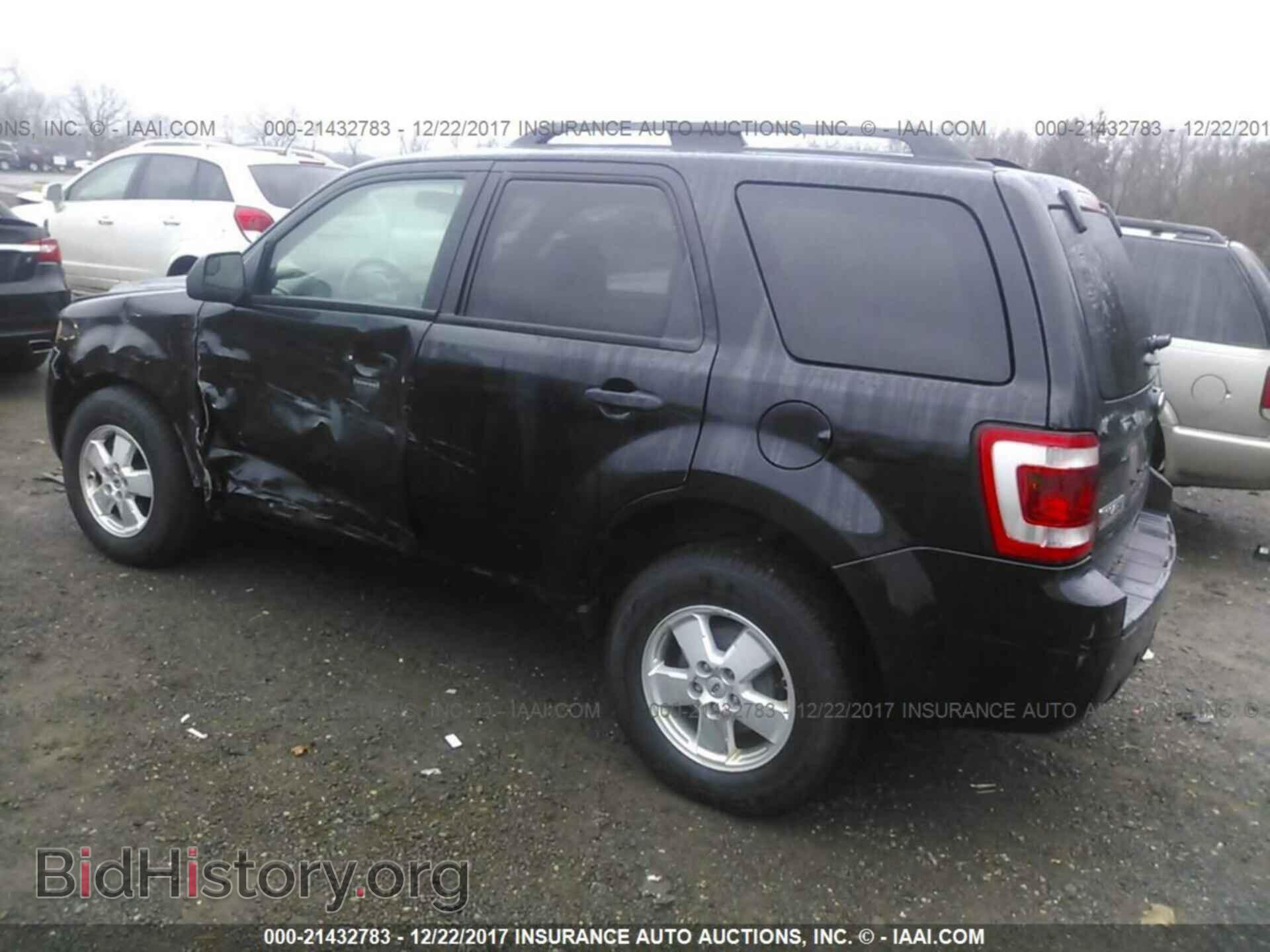 2012 Ford Escape - VIN: 1FMCU9DG2CKC03375 - Photo 3