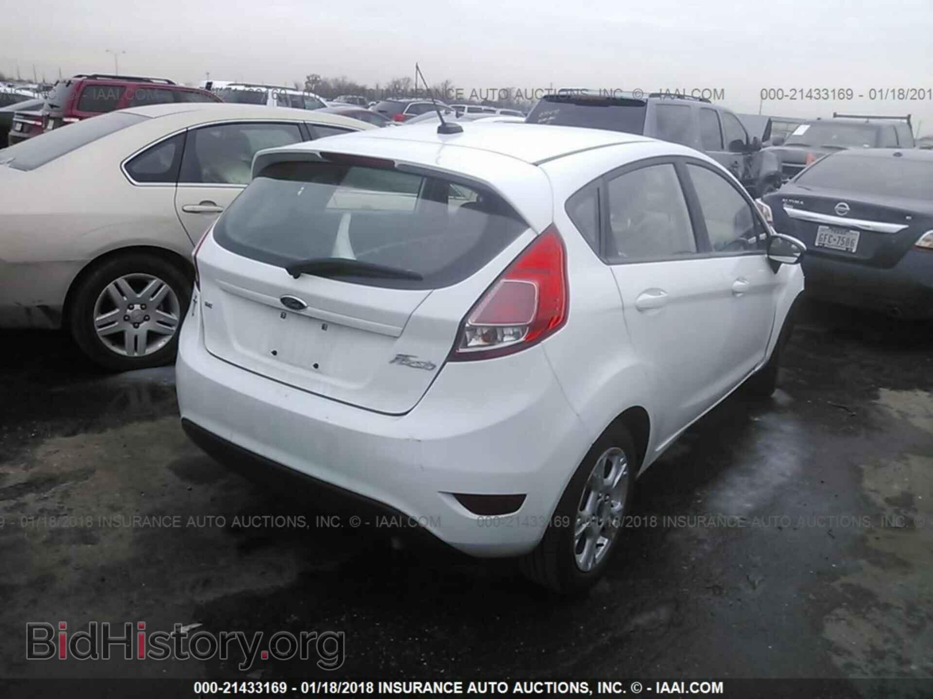 2016 Ford Fiesta - VIN: 3FADP4EJ0GM112476 - Фото 4