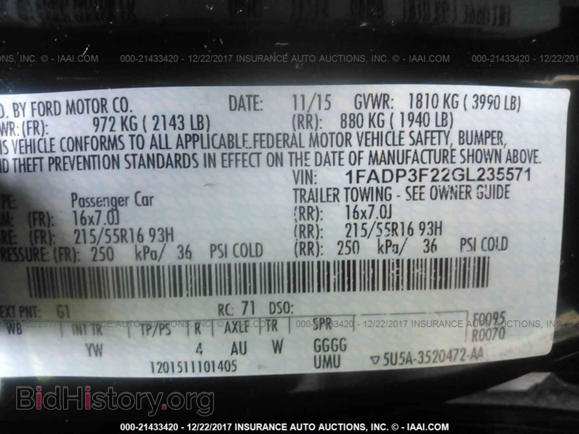 2016 Ford Focus - VIN: 1FADP3F22GL235571 - Photo 9