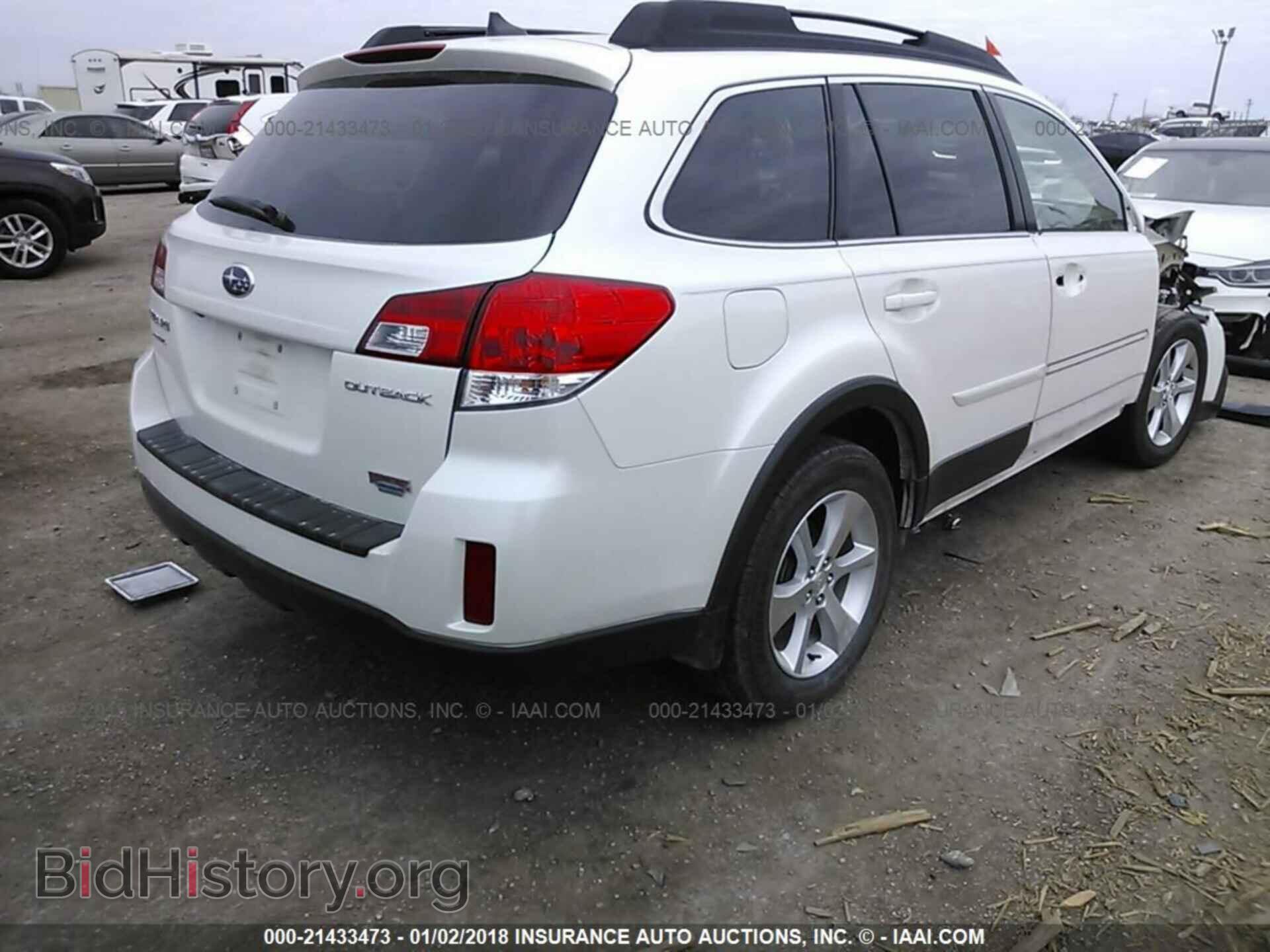 2014 Subaru Outback - VIN: 4S4BRCMC7E3221990 - Фото 4