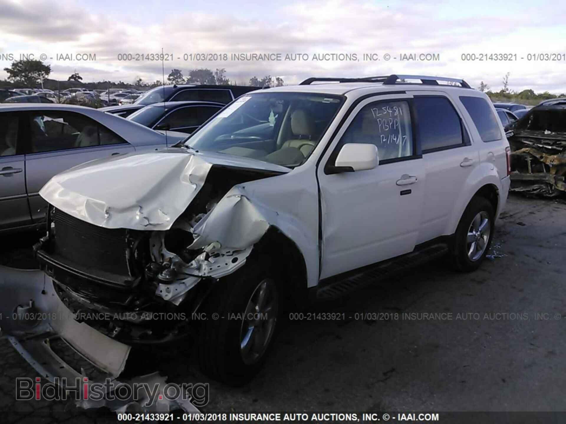 2011 Ford Escape - VIN: 1FMCU0E70BKA53159 - Photo 2