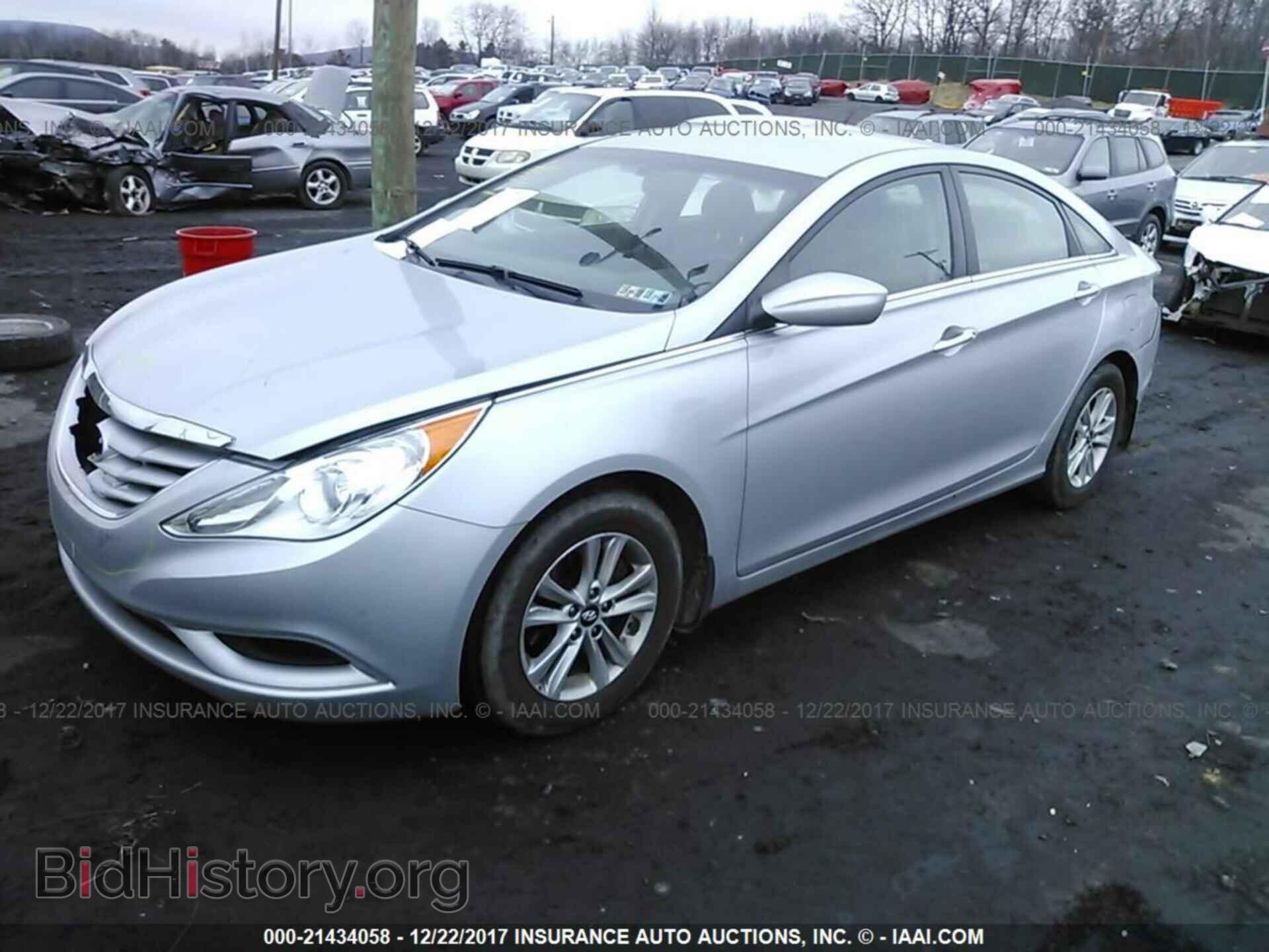 2012 Hyundai Sonata - VIN: 5NPEB4AC1CH436461 - Фото 2