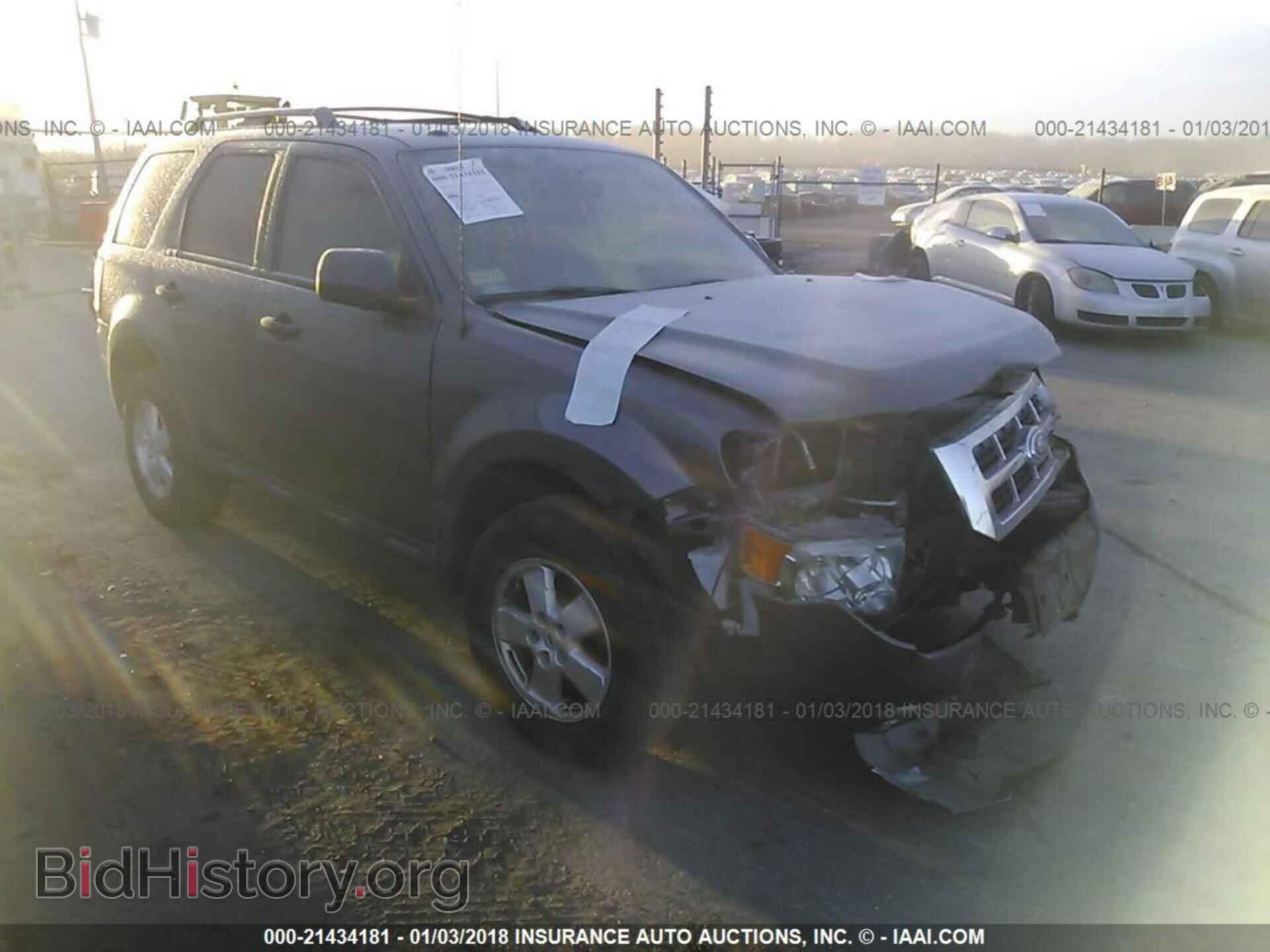 Photo 1FMCU0D7XCKA70098 - Ford Escape 2012