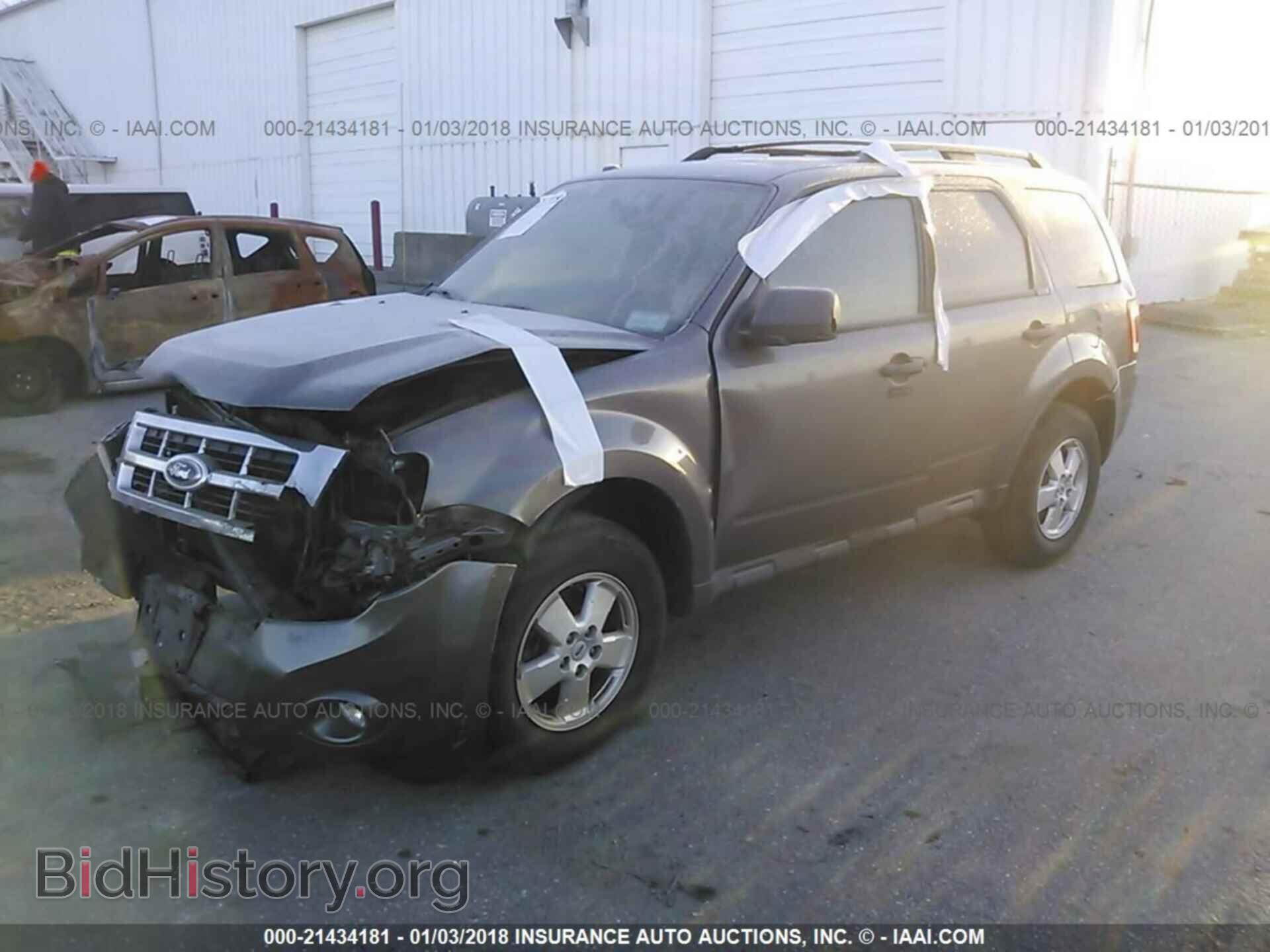 2012 Ford Escape - VIN: 1FMCU0D7XCKA70098 - Фото 2