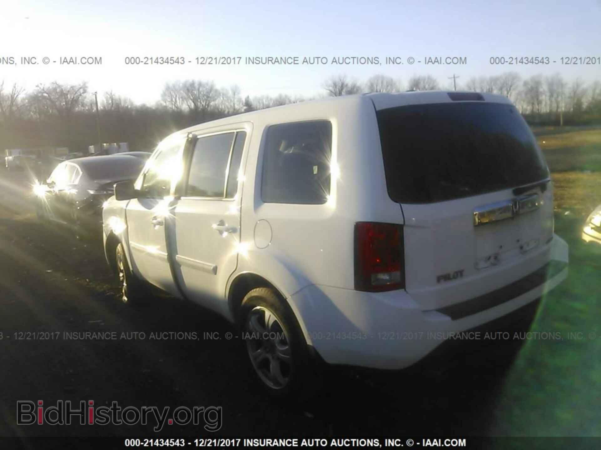 2015 Honda Pilot - VIN: 5FNYF4H56FB026640 - Фото 3