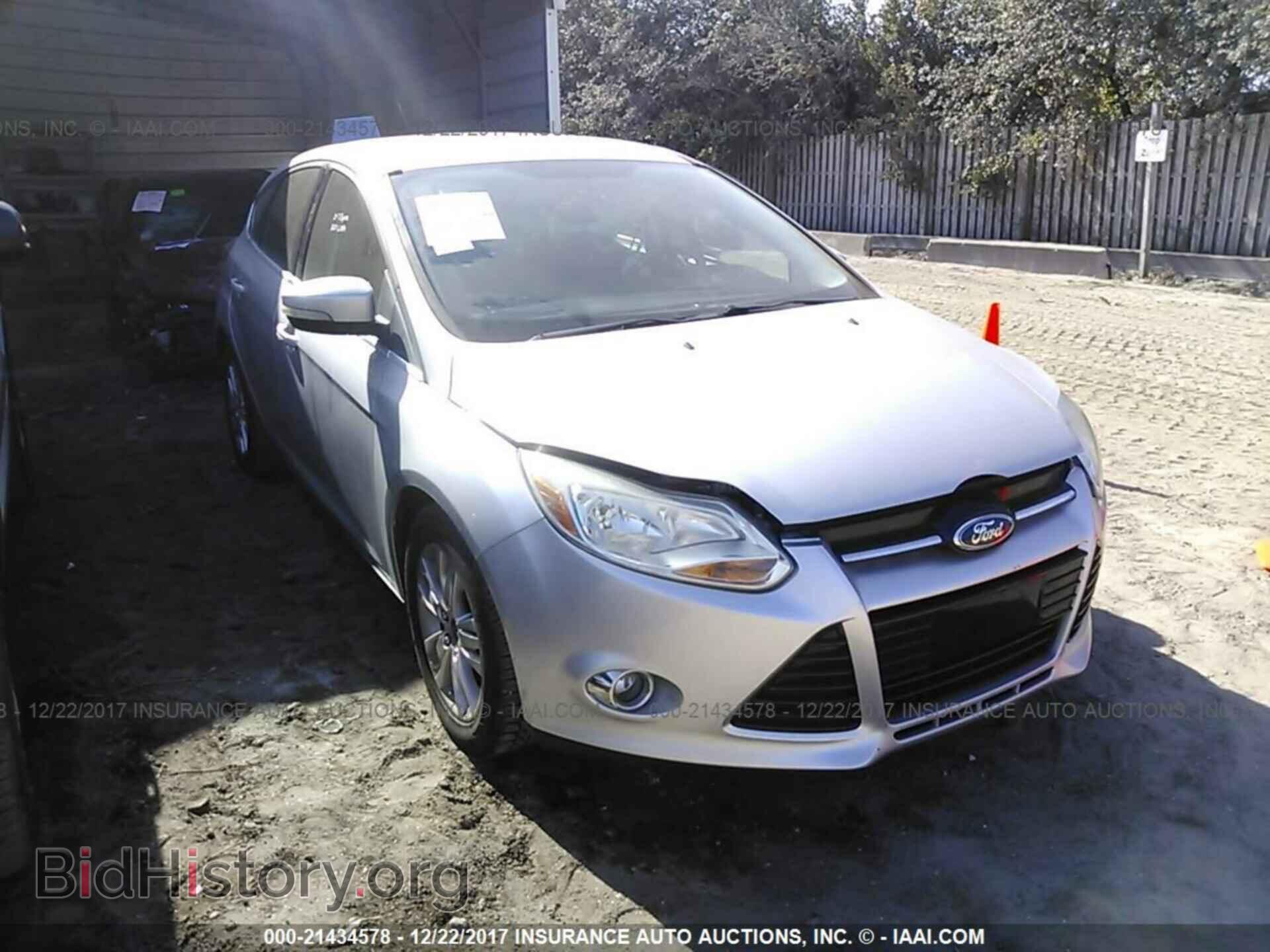 Фотография 1FAHP3M23CL196648 - Ford Focus 2012
