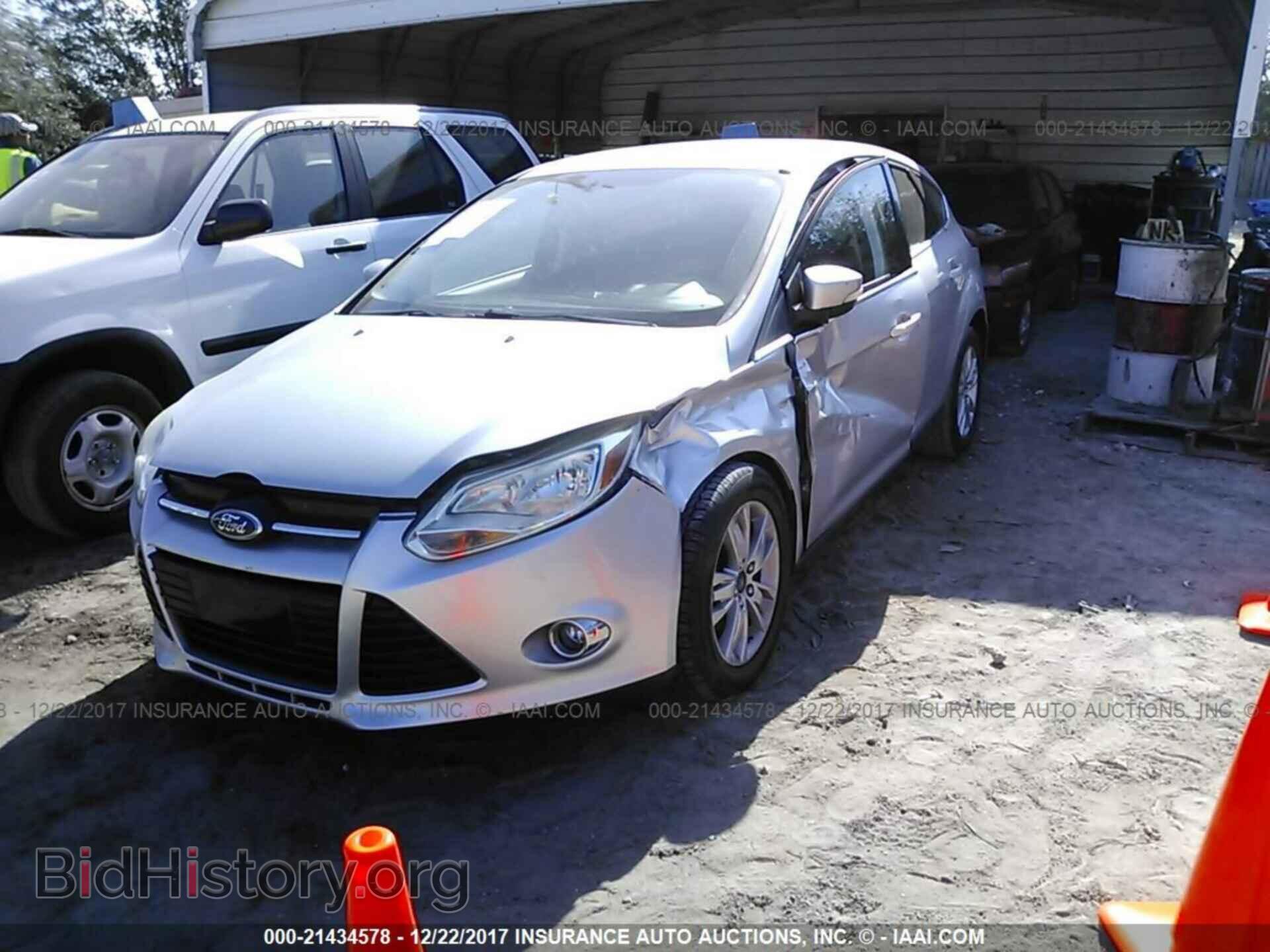 2012 Ford Focus - VIN: 1FAHP3M23CL196648 - Фото 2