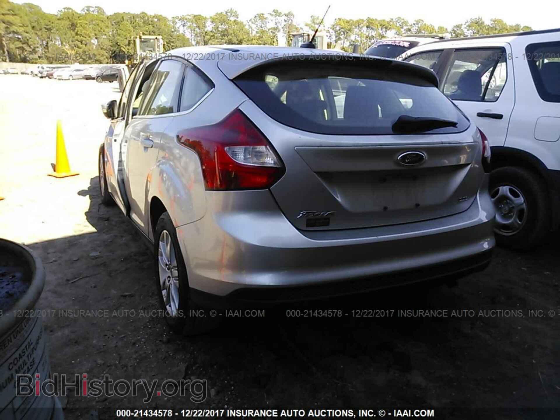 2012 Ford Focus - VIN: 1FAHP3M23CL196648 - Фото 3
