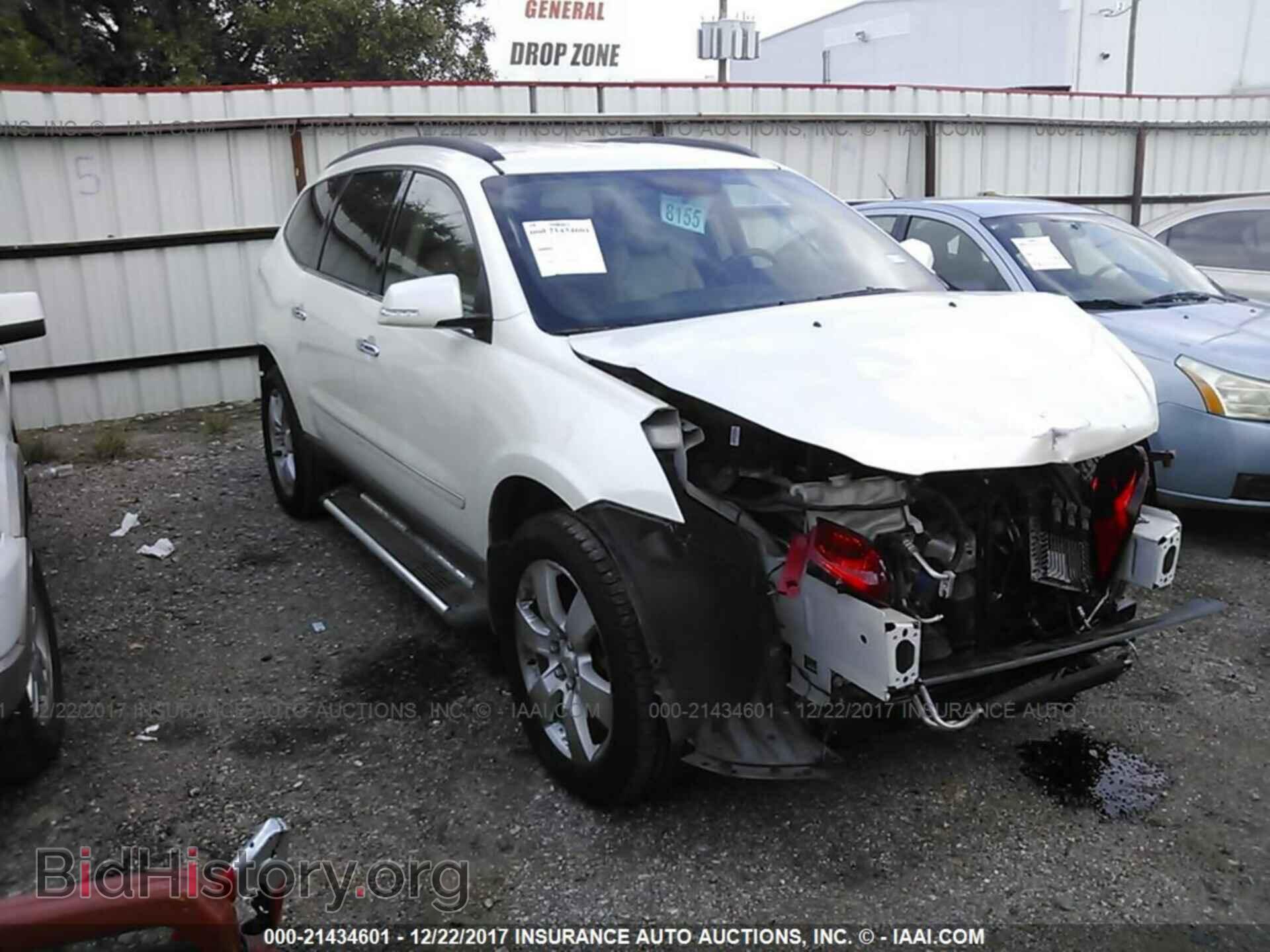 Фотография 1GNKRLED6CJ215044 - Chevrolet Traverse 2012