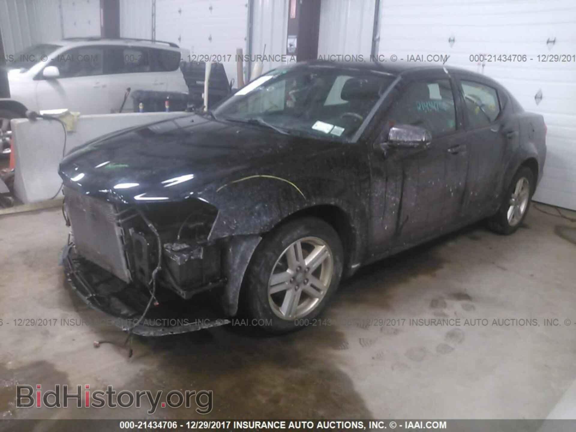 2013 Dodge Avenger - VIN: 1C3CDZCB8DN568402 - Фото 2