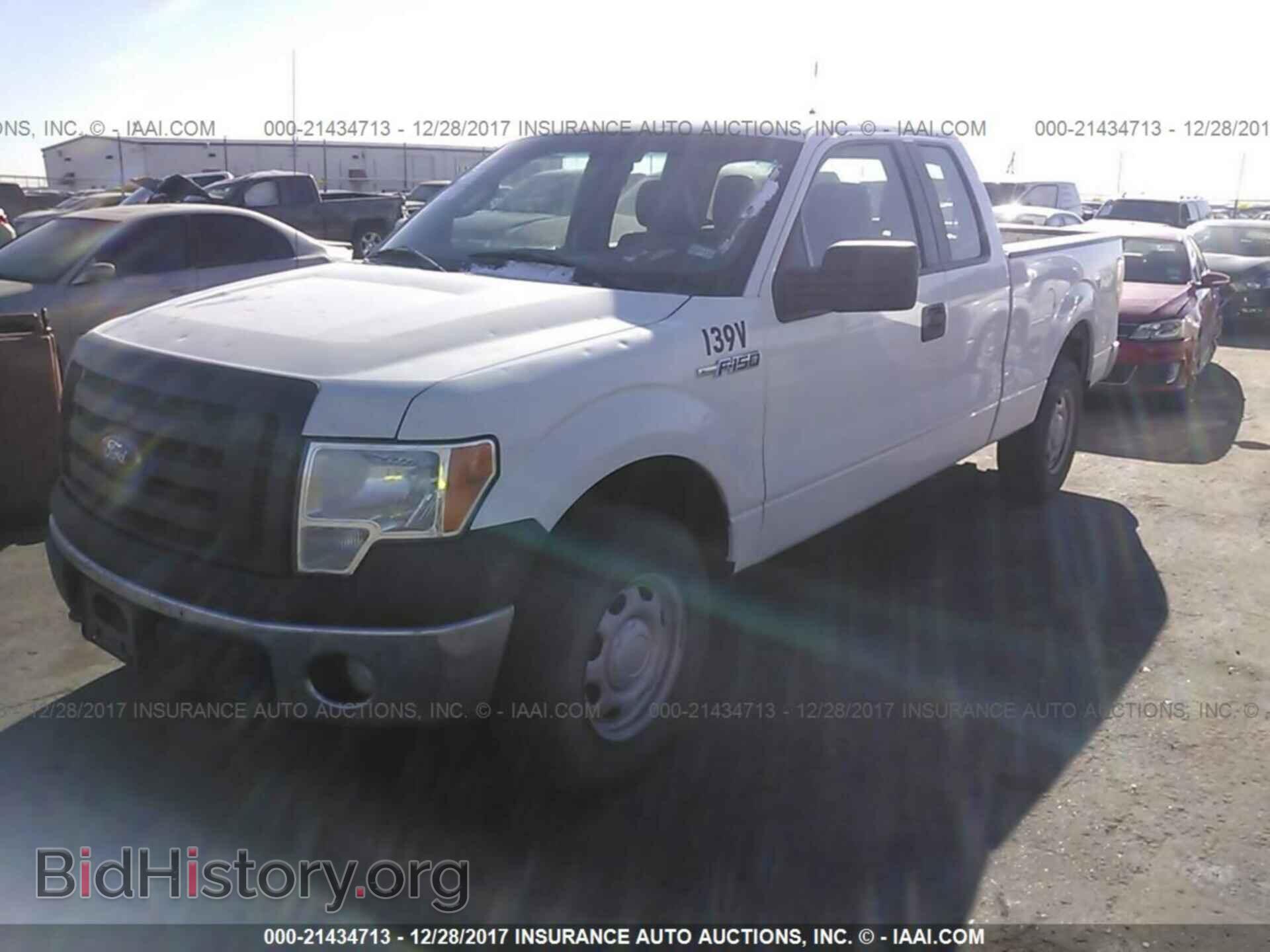2011 Ford F150 - VIN: 1FTFX1EF1BFC72470 - Photo 2