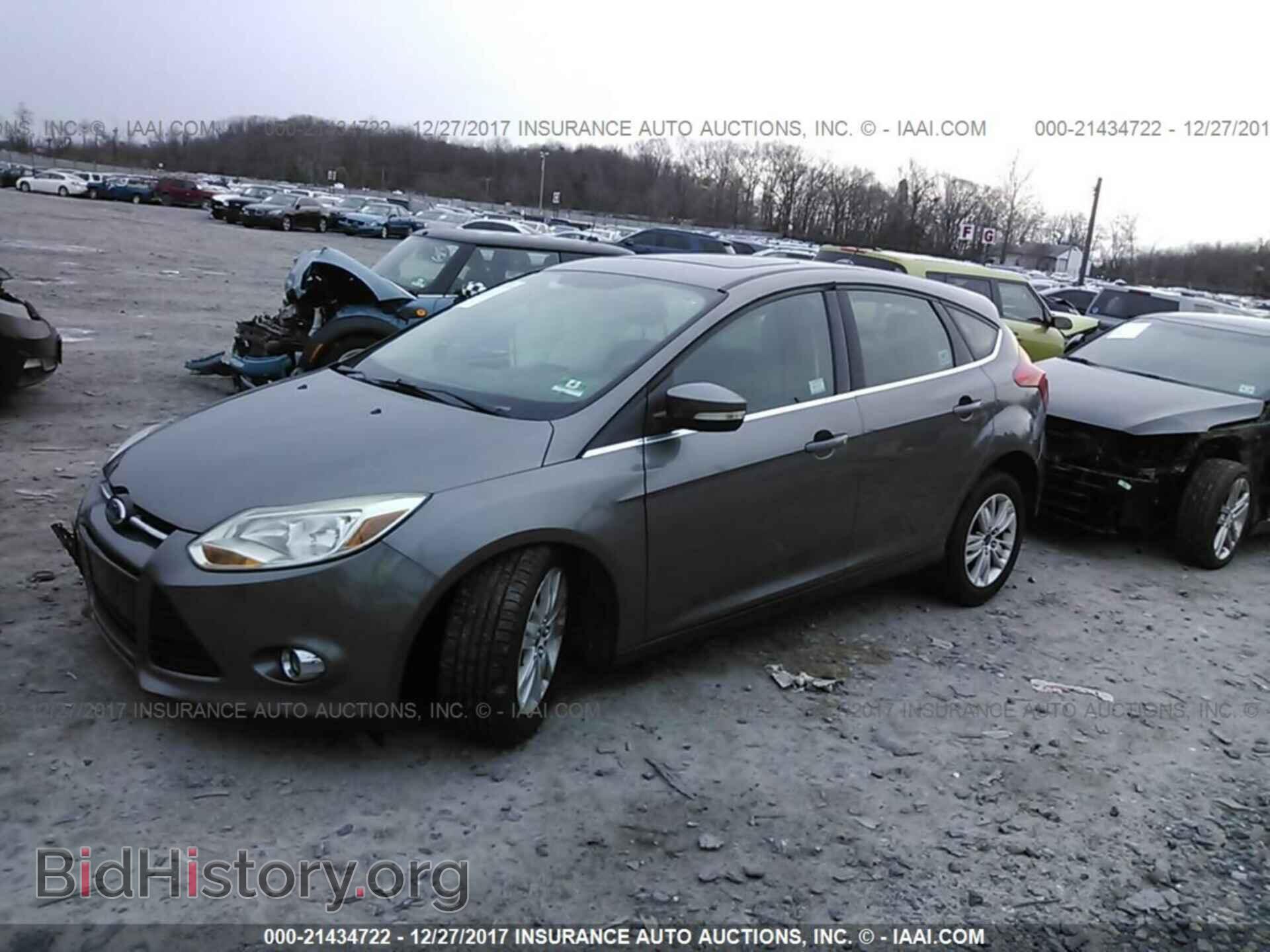 2012 Ford Focus - VIN: 1FAHP3M24CL184783 - Фото 2