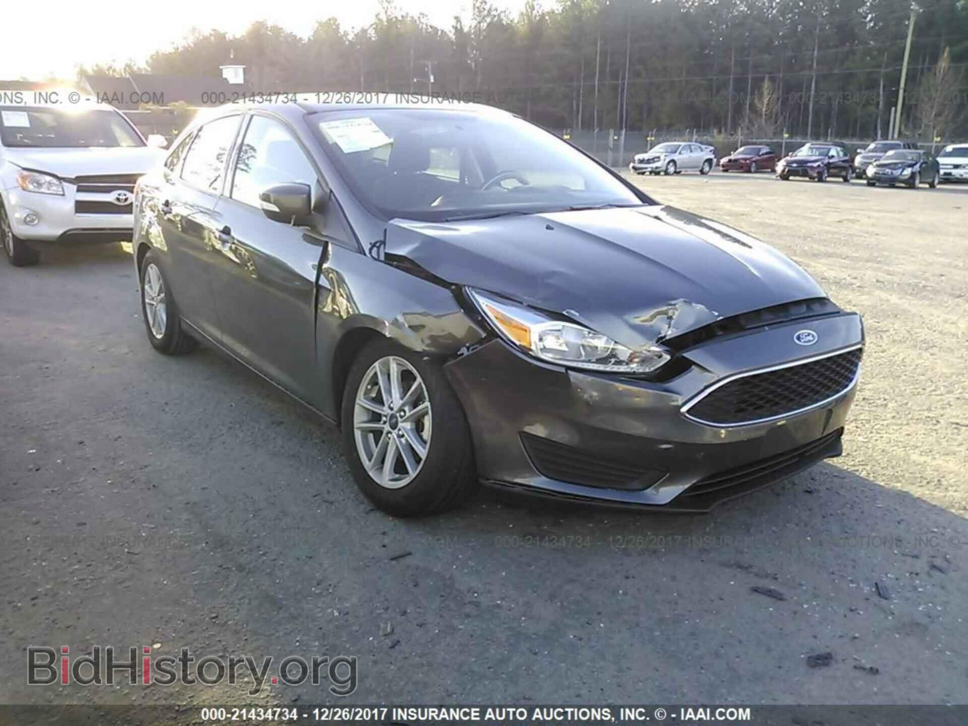 Photo 1FADP3F2XHL262082 - Ford Focus 2017