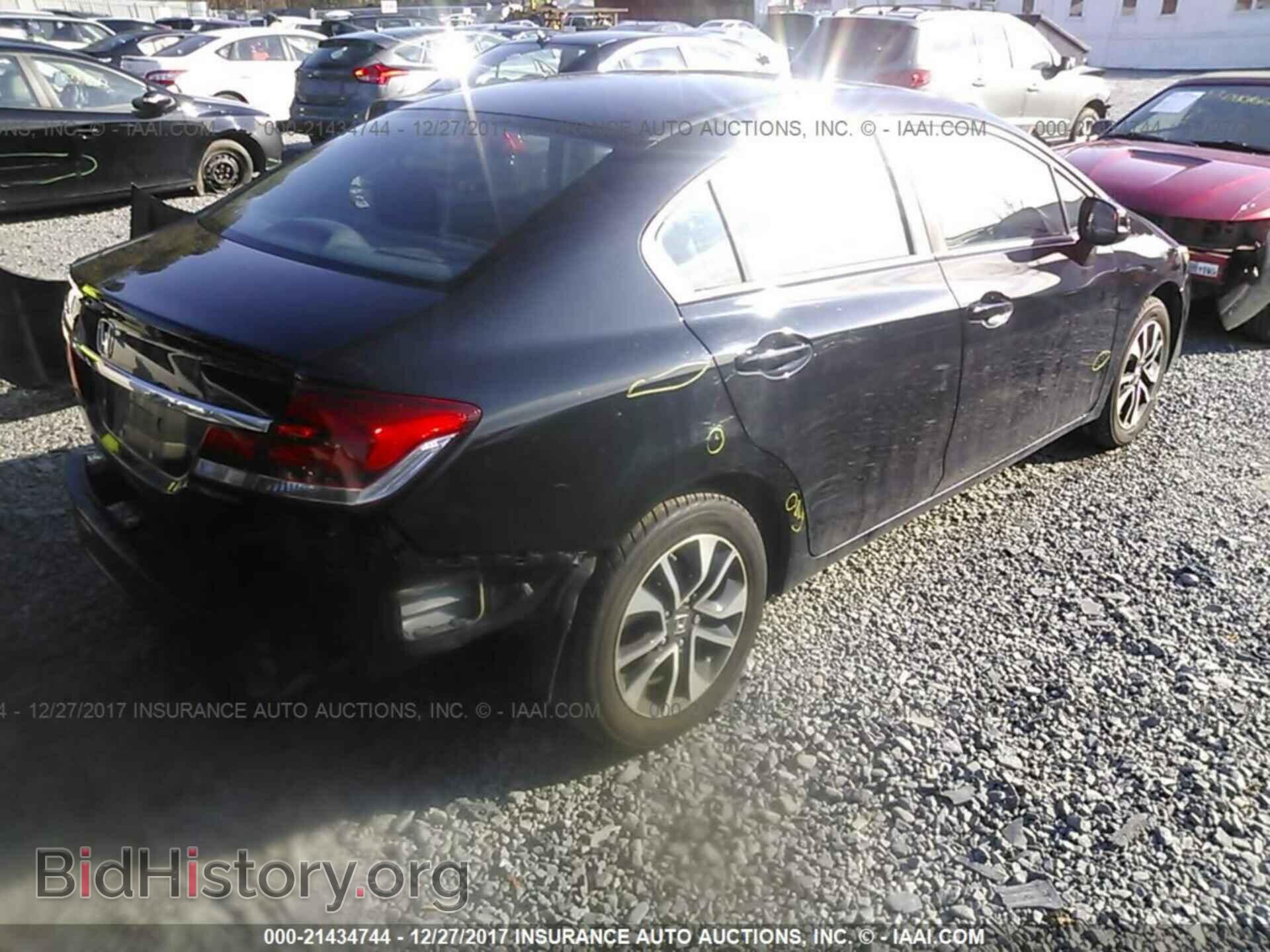 2013 Honda Civic - VIN: 19XFB2F95DE282235 - Фото 4