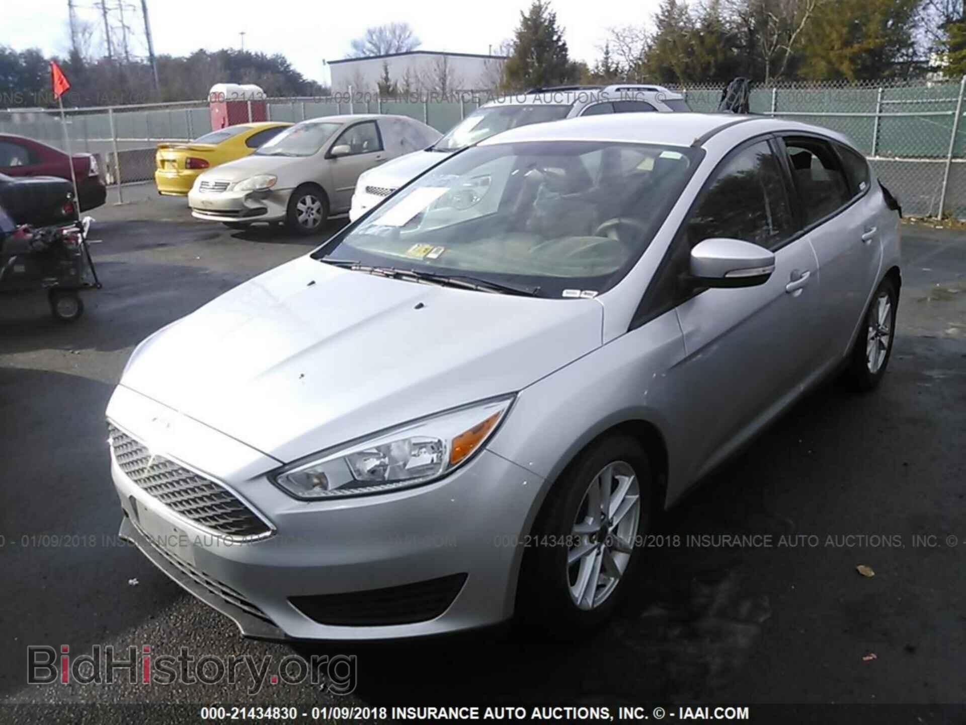 2015 Ford Focus - VIN: 1FADP3K23FL233316 - Photo 2