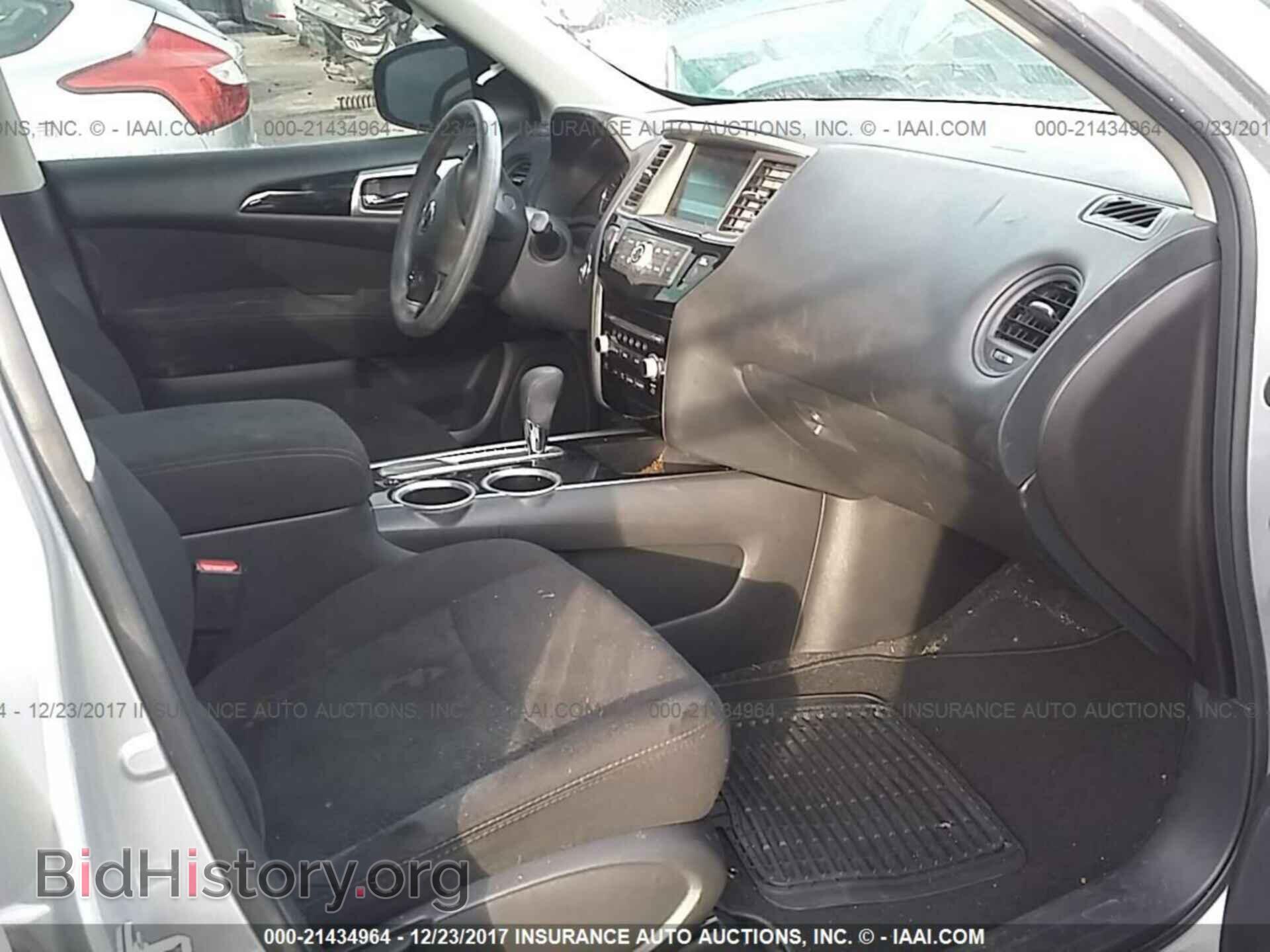 2016 Nissan Pathfinder - VIN: 5N1AR2MN7GC604502 - Фото 5