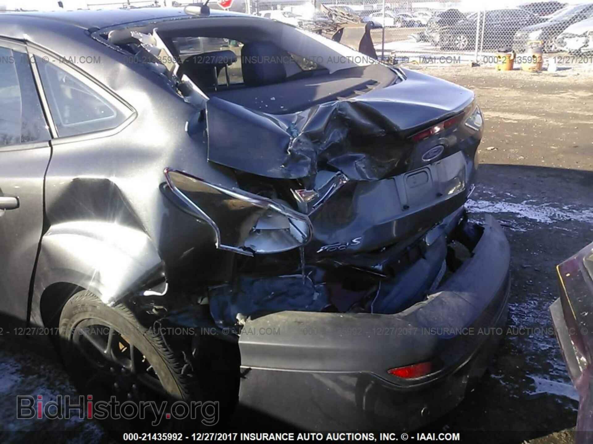2016 Ford Focus - VIN: 1FADP3F21GL336052 - Photo 6