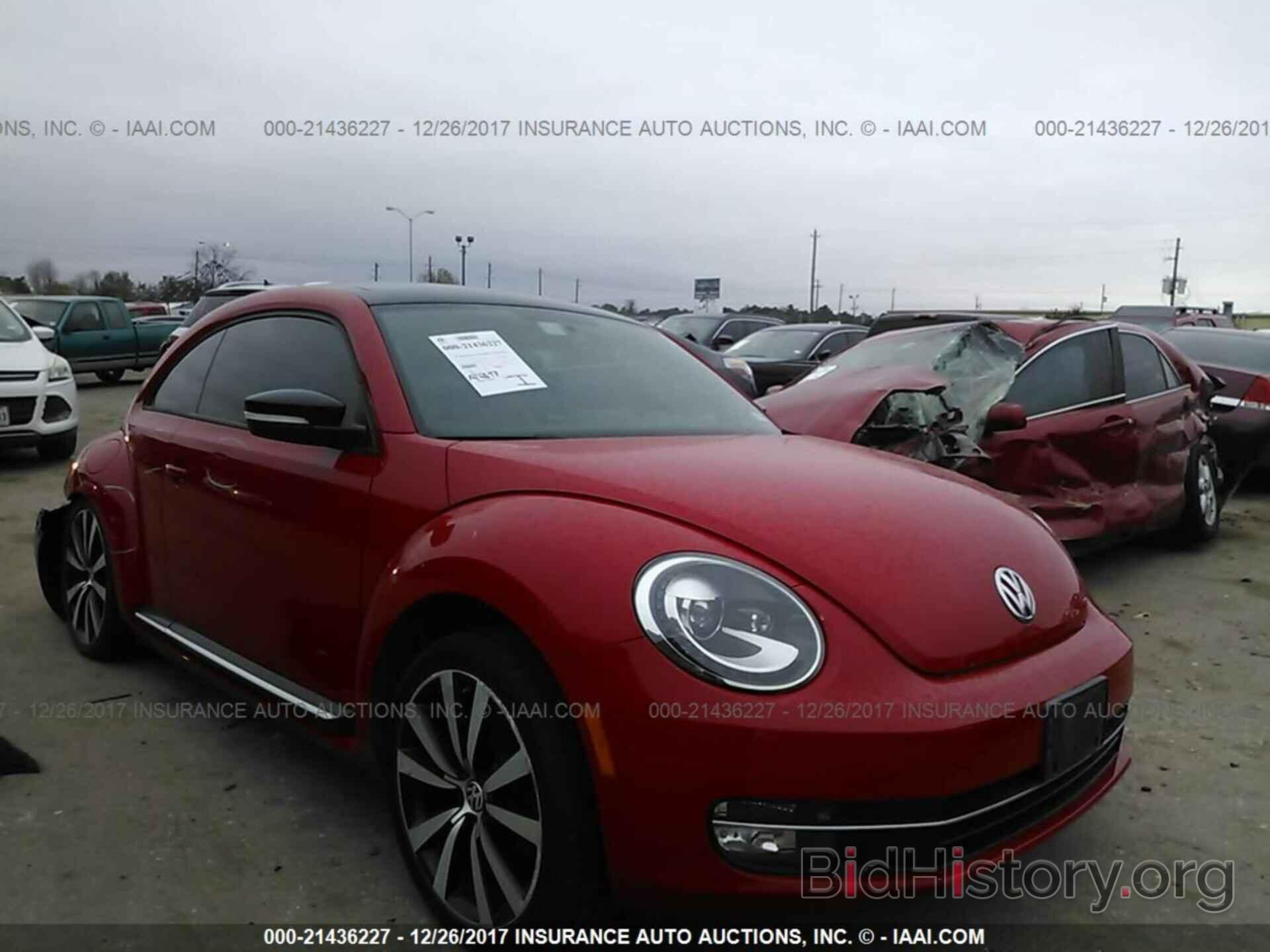 Фотография 3VWV67AT8DM608239 - Volkswagen Beetle 2013