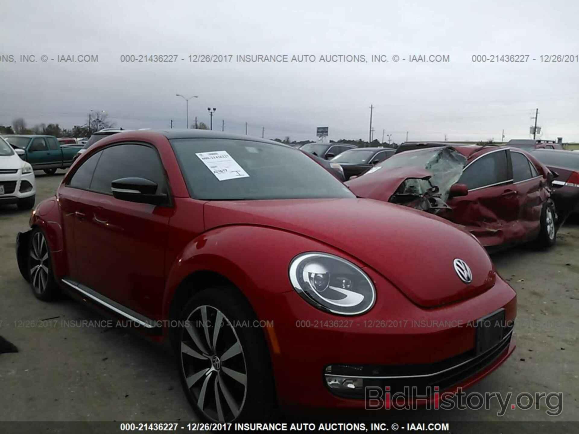 Photo 3VWV67AT8DM608239 - Volkswagen Beetle 2013