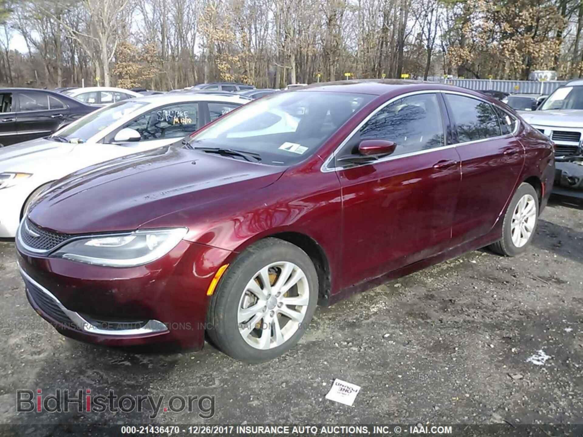 2015 Chrysler 200 - VIN: 1C3CCCAB2FN756693 - Photo 2