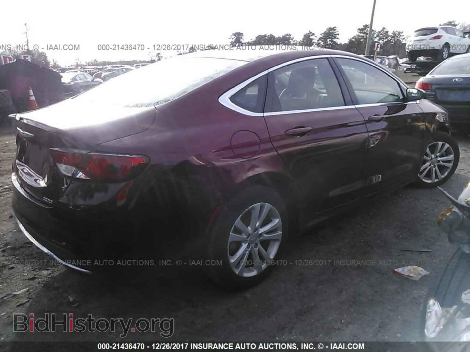 2015 Chrysler 200 - VIN: 1C3CCCAB2FN756693 - Photo 4