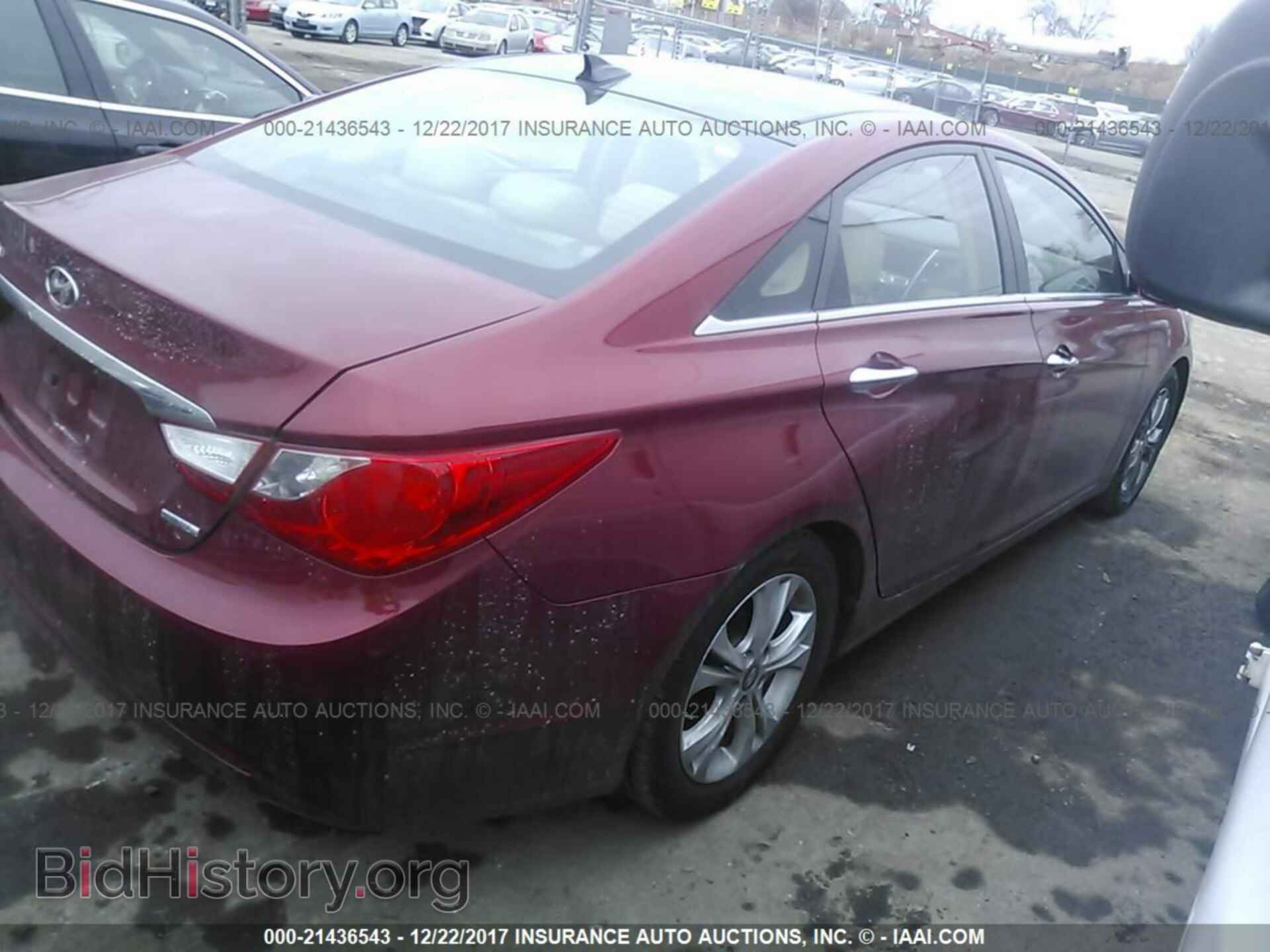 2012 Hyundai Sonata - VIN: 5NPEC4AC8CH373419 - Photo 4