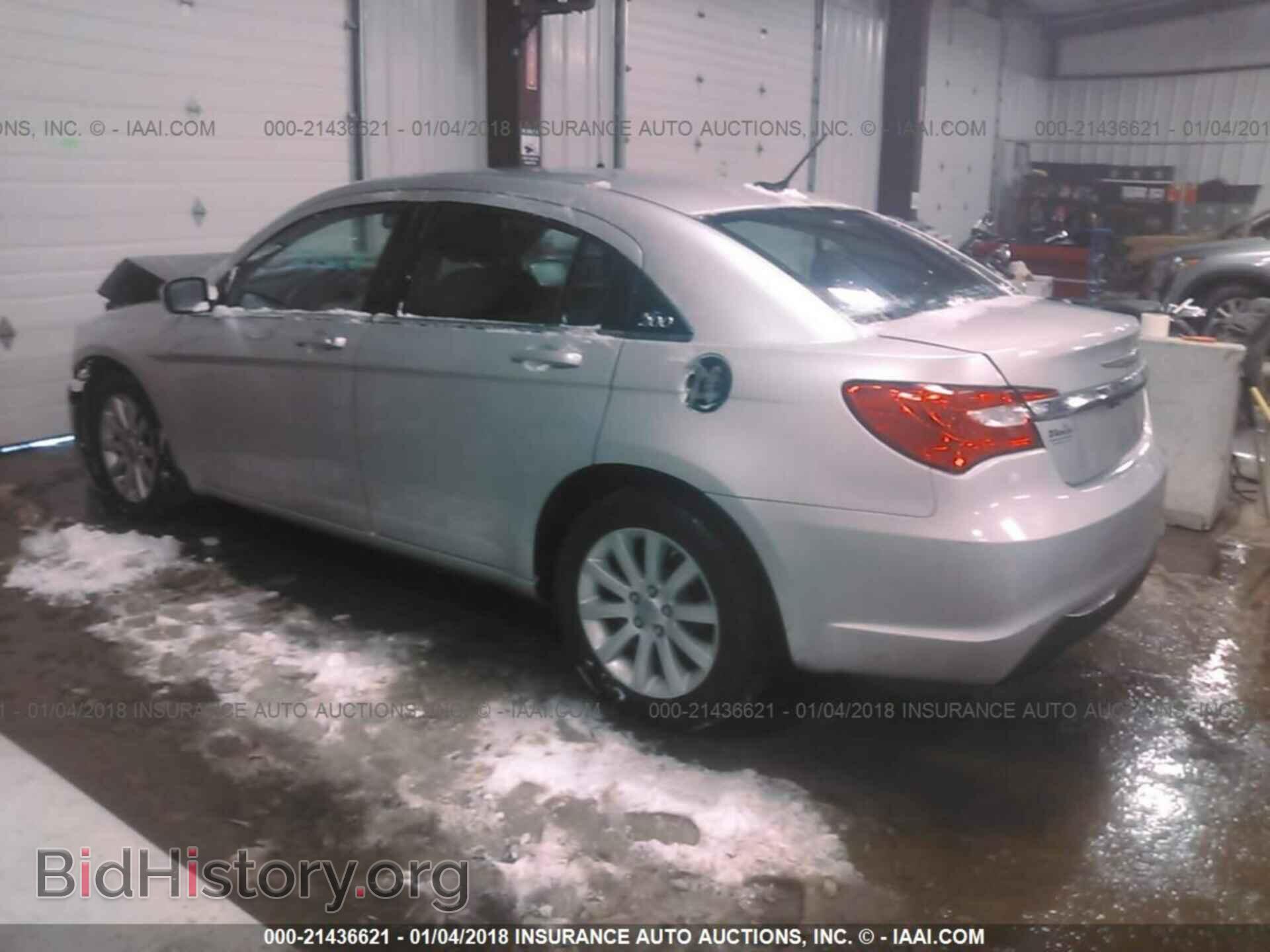 2012 Chrysler 200 - VIN: 1C3CCBBBXCN178279 - Фото 3