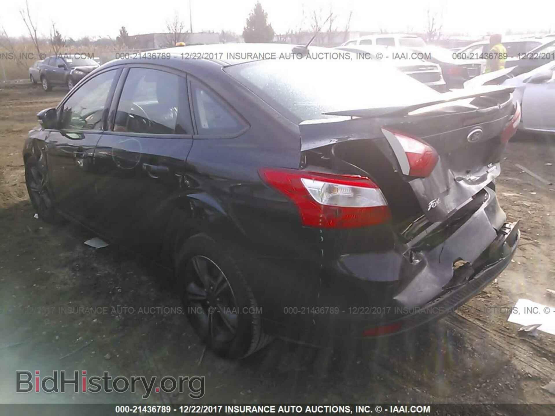 2014 Ford Focus - VIN: 1FADP3F26EL258932 - Photo 3