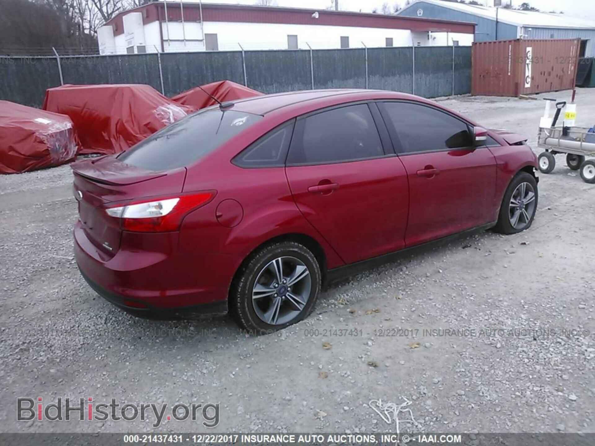 2012 Ford Focus - VIN: 1FAHP3F20CL464522 - Photo 4