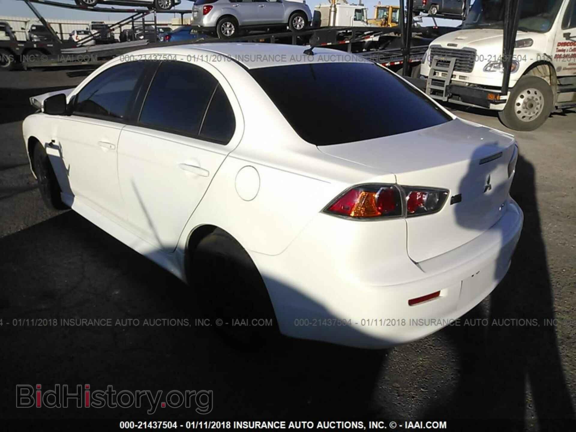 2015 Mitsubishi Lancer - VIN: JA32U2FU2FU014517 - Фото 3