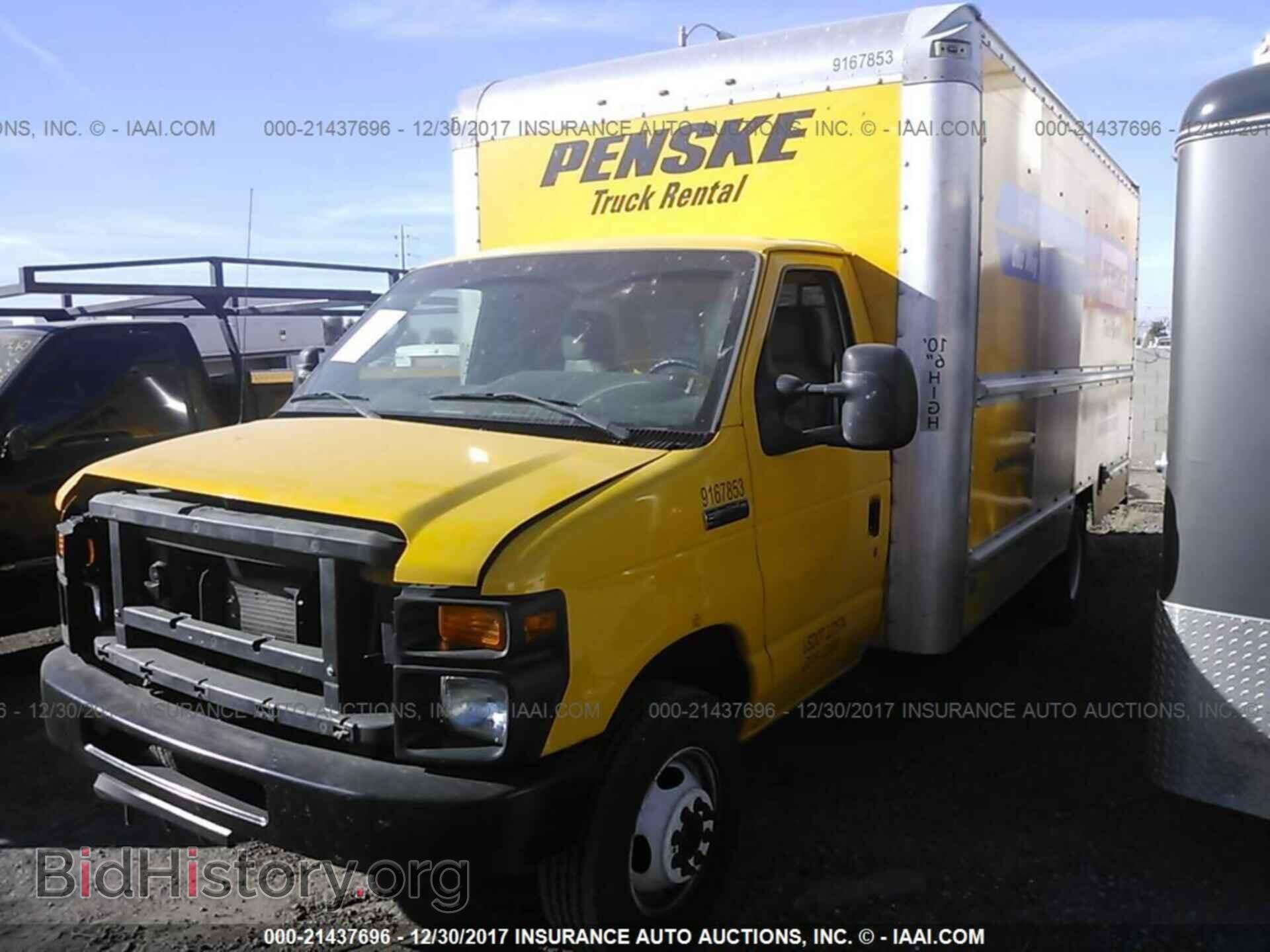 2014 Ford Econoline - VIN: 1FDWE3FS9EDA53006 - Фото 2