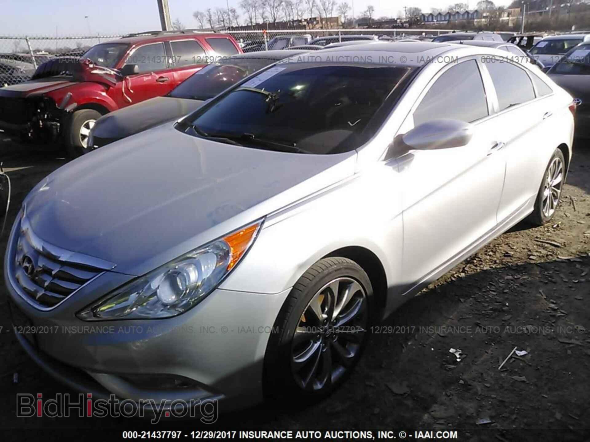 2012 Hyundai Sonata - VIN: 5NPEC4AB4CH459964 - Фото 2