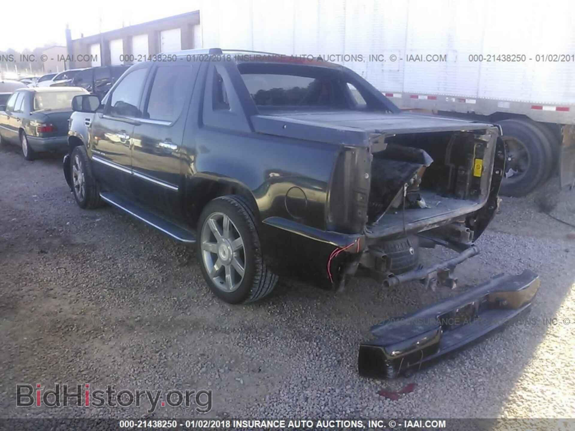 2011 Cadillac Escalade - VIN: 3GYT4MEF5BG123789 - Фото 3