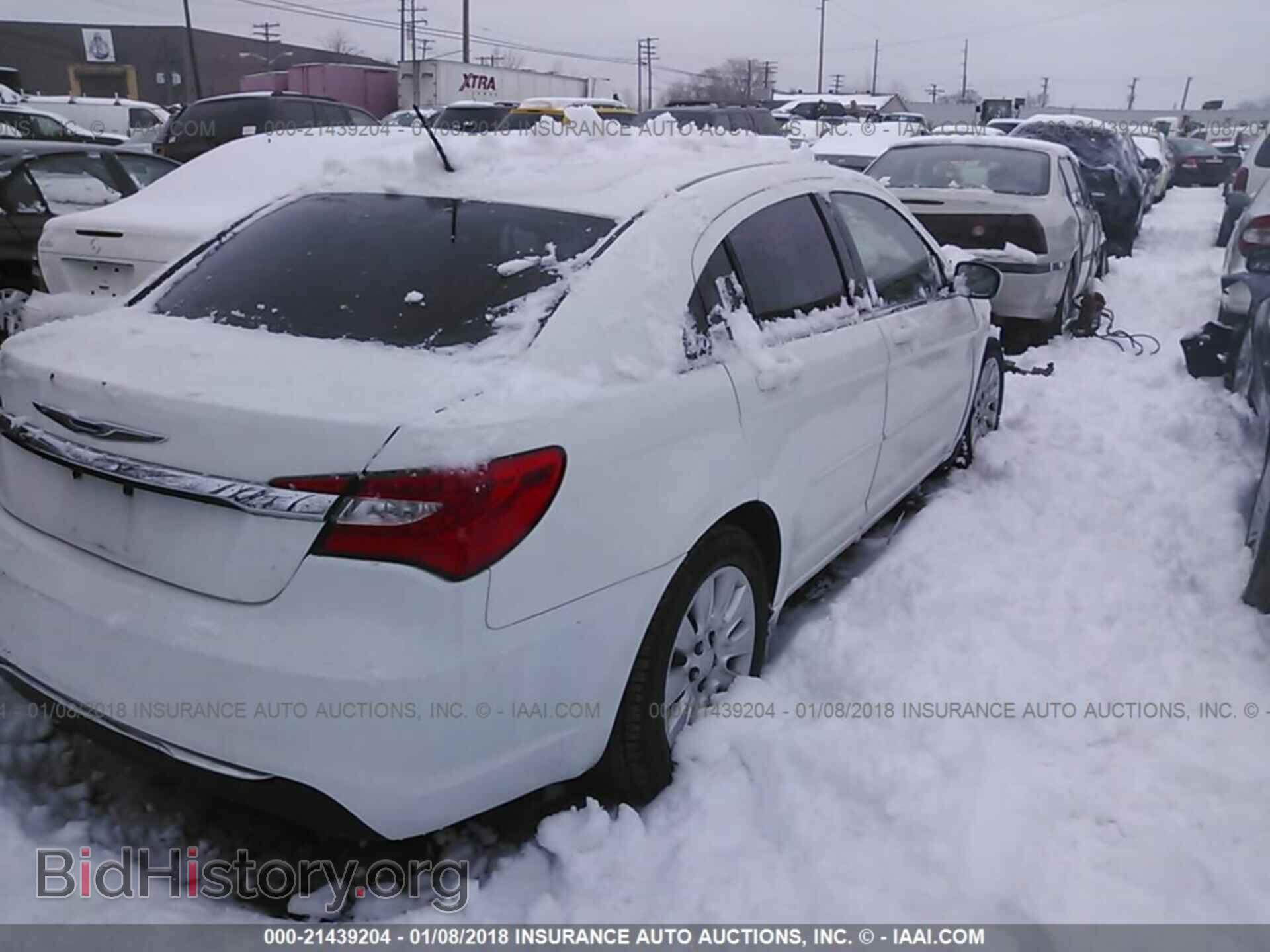 2011 Chrysler 200 - VIN: 1C3BC4FB2BN558054 - Фото 4