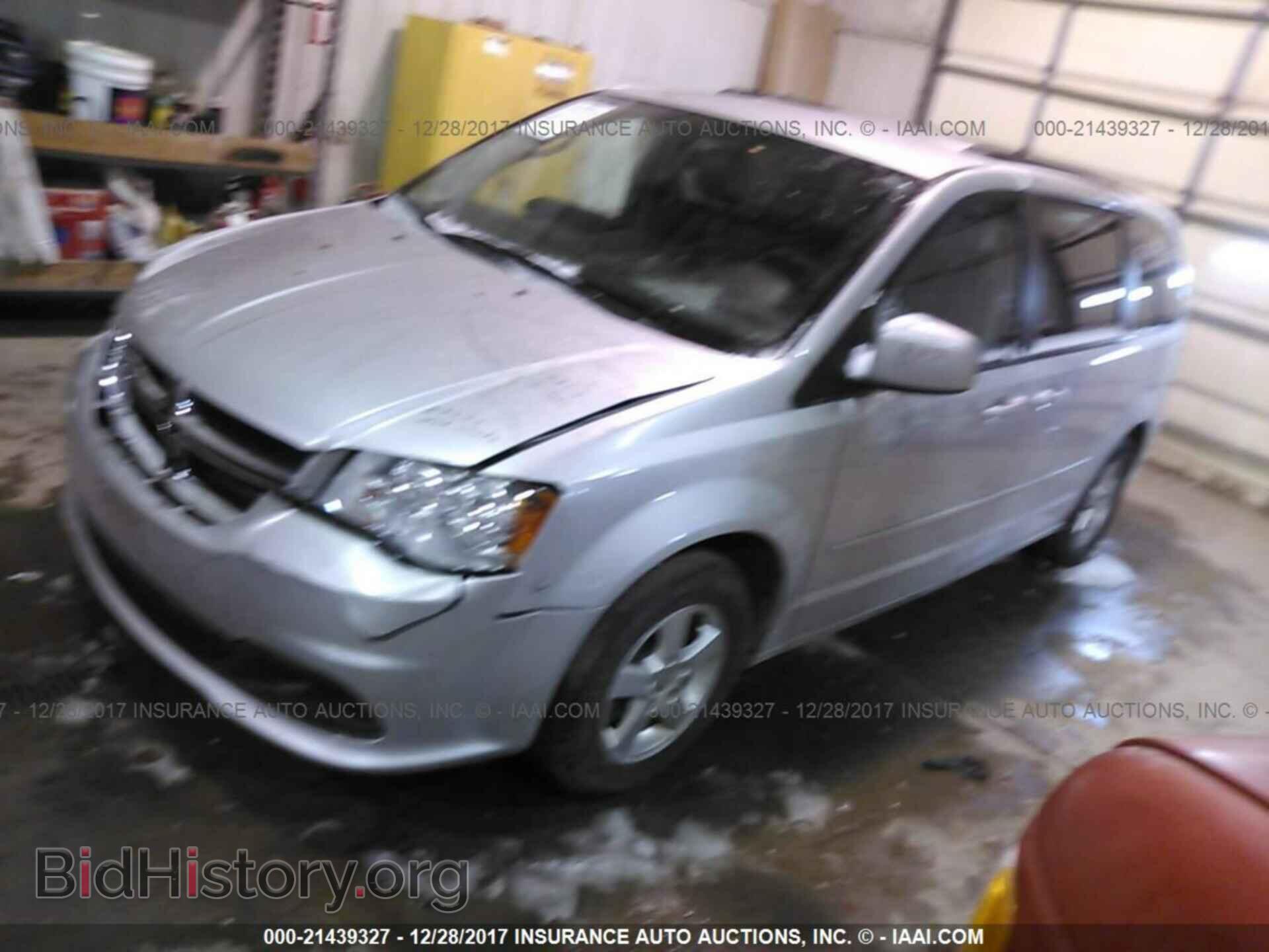 2011 Dodge Grand caravan - VIN: 2D4RN3DG7BR731070 - Фото 2