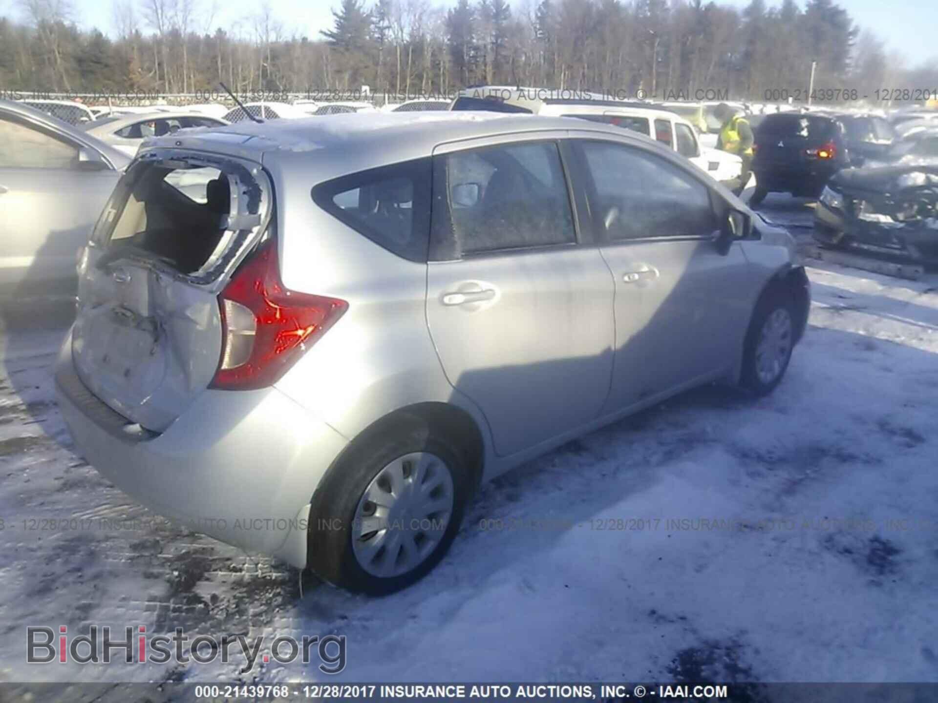 2015 Nissan Versa note - VIN: 3N1CE2CP4FL354038 - Фото 4