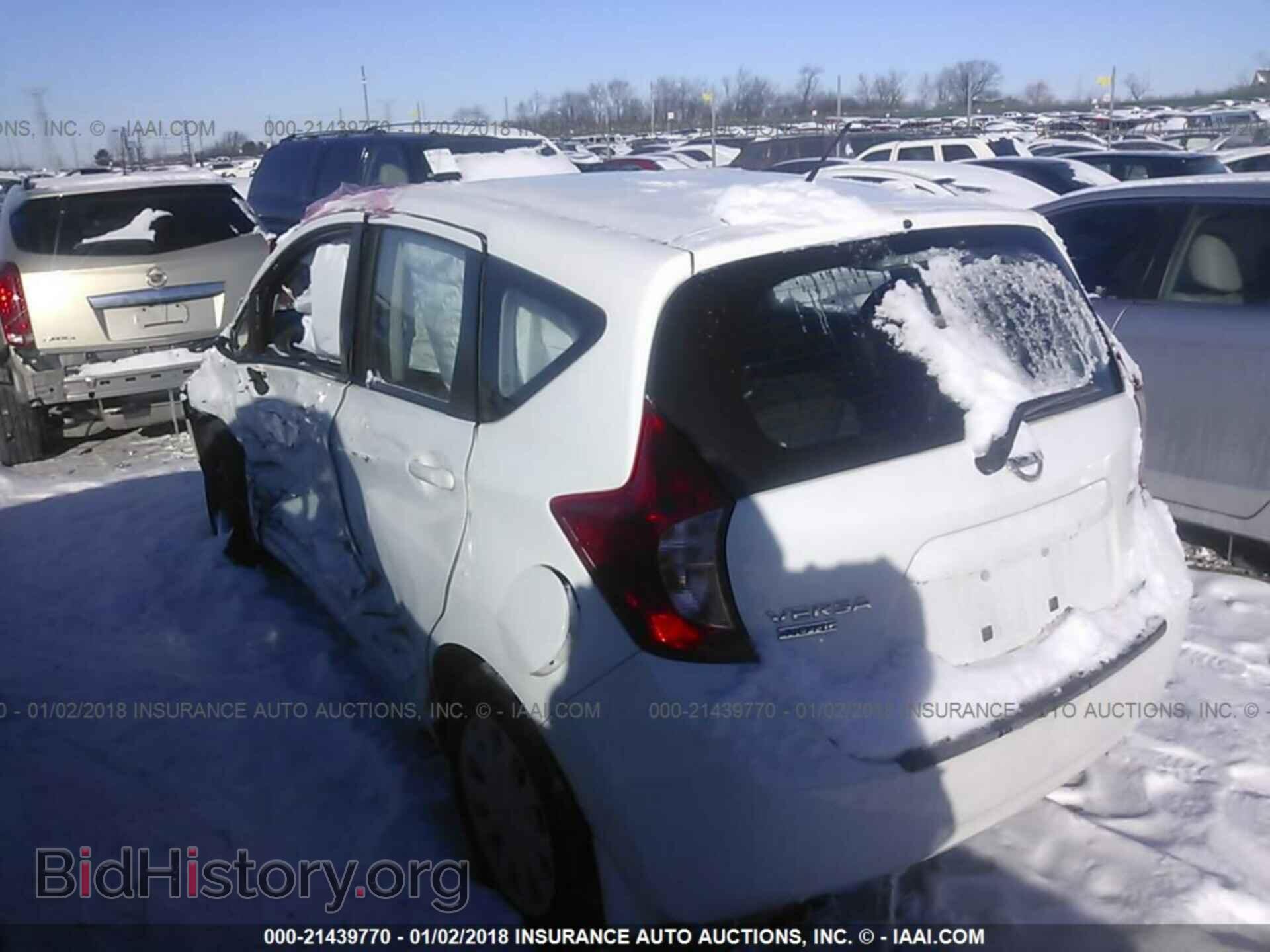 2015 Nissan Versa note - VIN: 3N1CE2CP8FL429422 - Фото 3