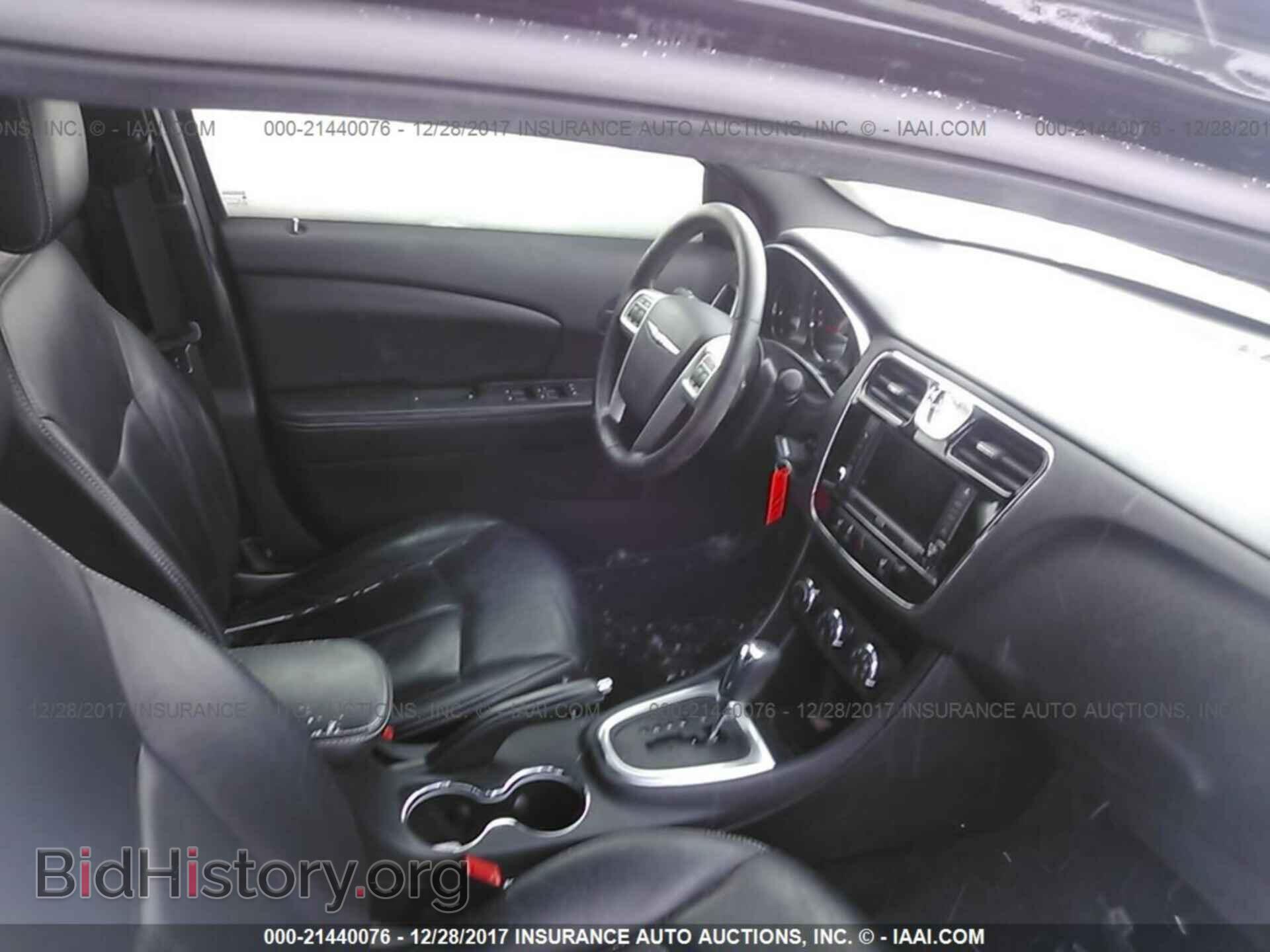 2012 Chrysler 200 - VIN: 1C3CCBCB3CN330093 - Фото 5