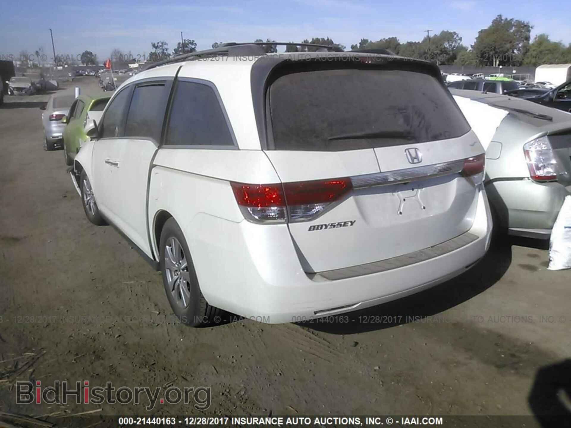 2014 Honda Odyssey - VIN: 5FNRL5H69EB017974 - Фото 3