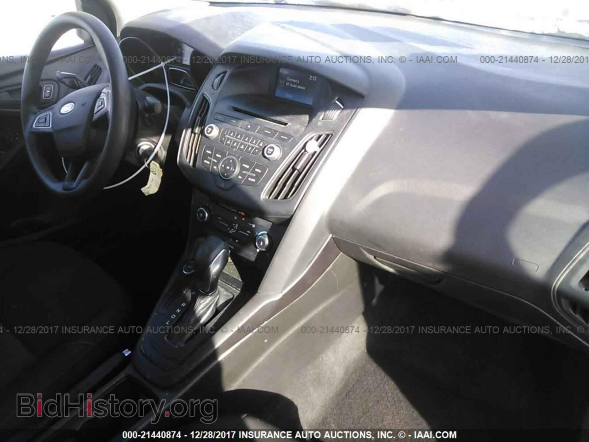 2015 Ford Focus - VIN: 1FADP3E22FL367410 - Photo 5